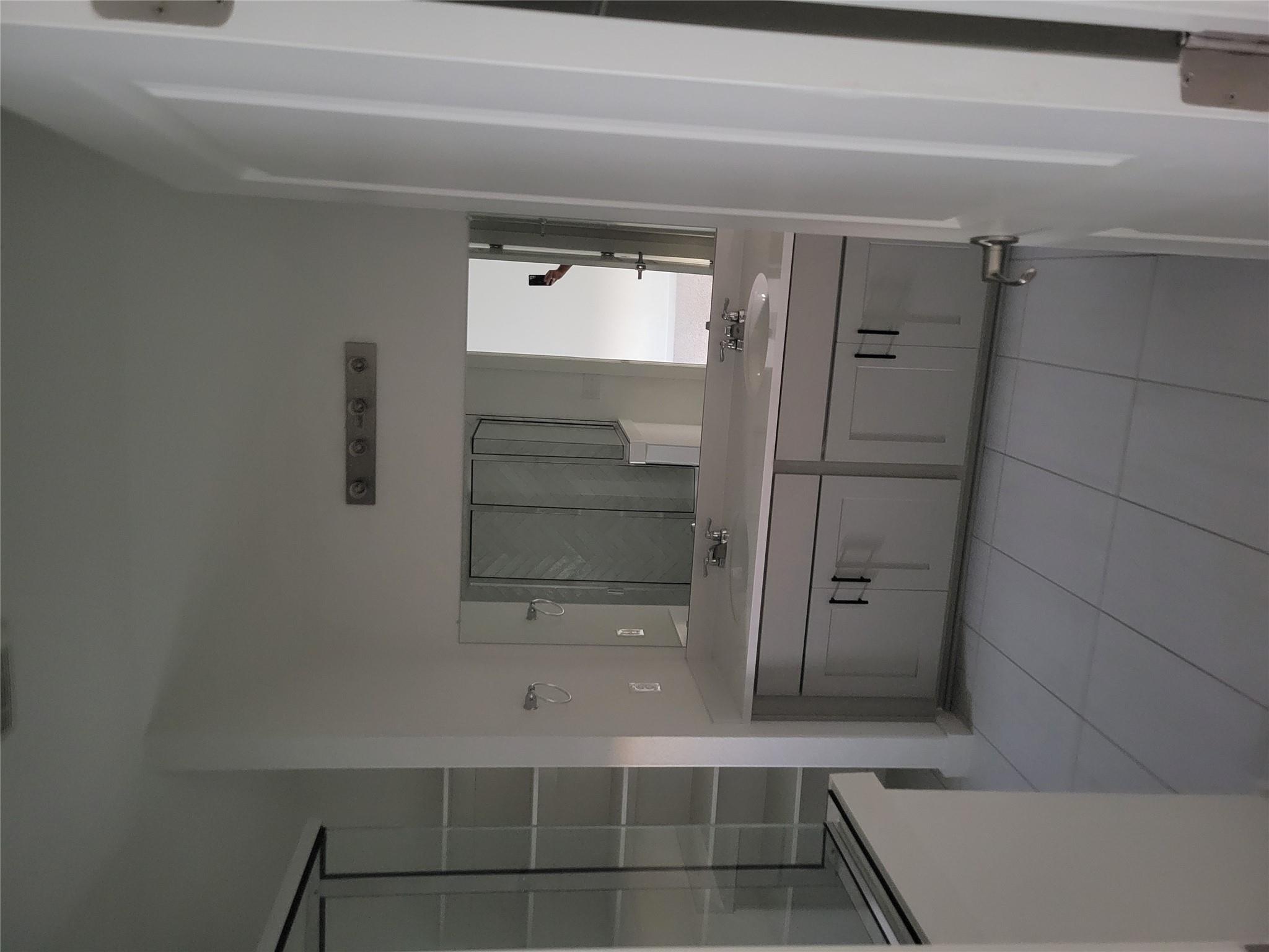 7412 Sparkling Light Dr # B, Del Valle, TX 78617