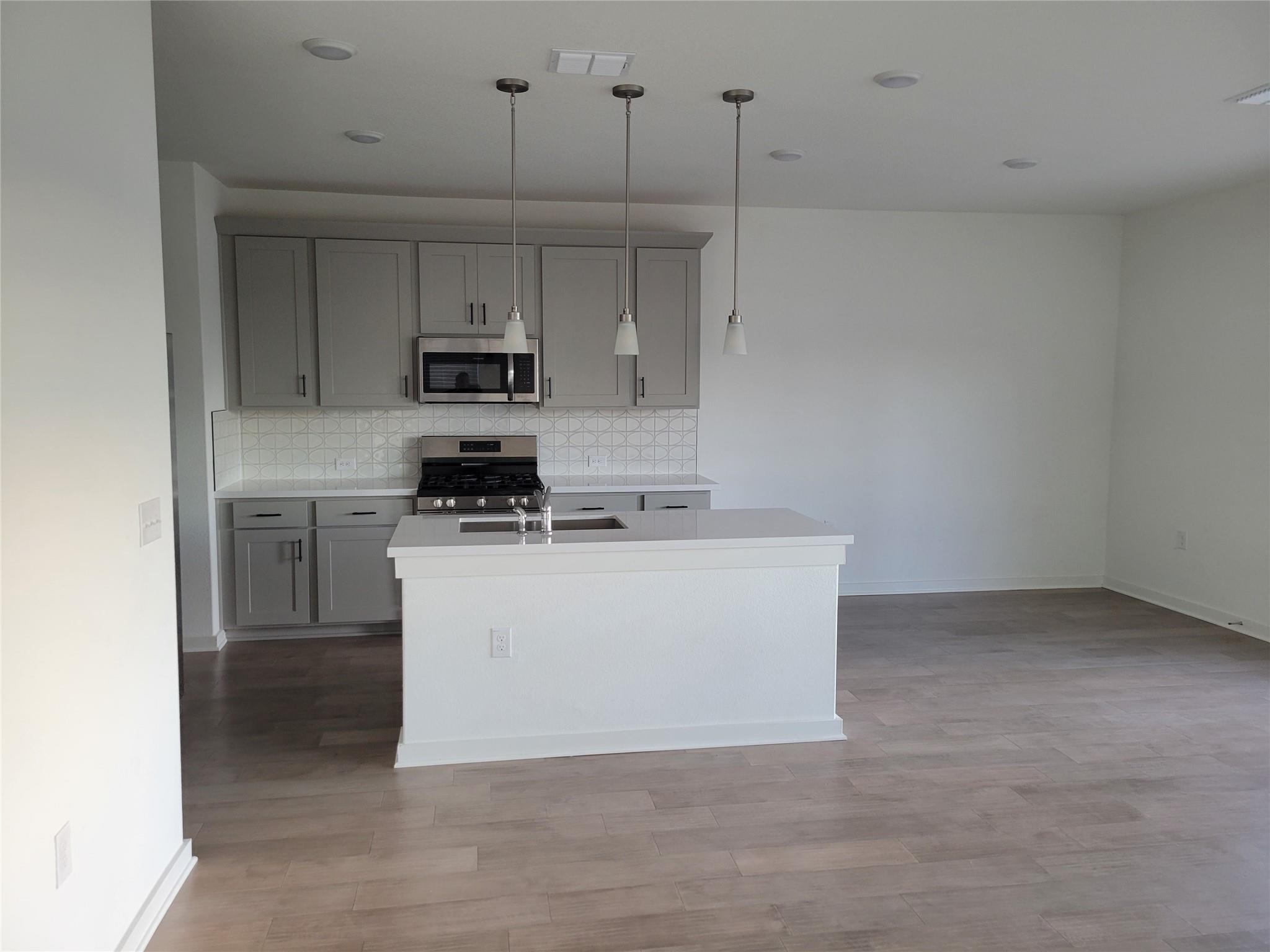 7412 Sparkling Light Dr # B, Del Valle, TX 78617