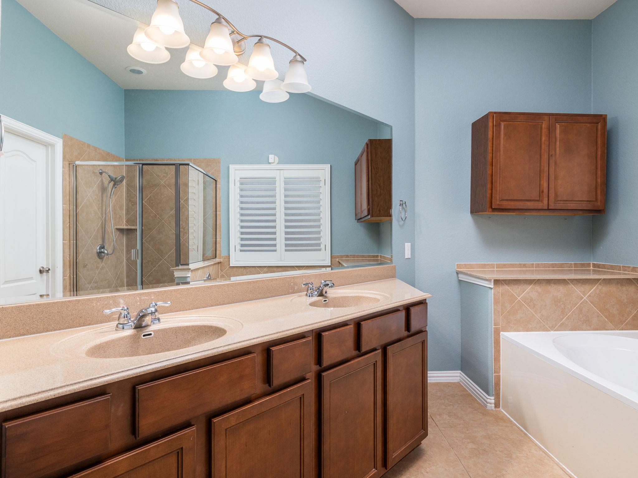 1005 Matheson Dr, Leander, TX 78628