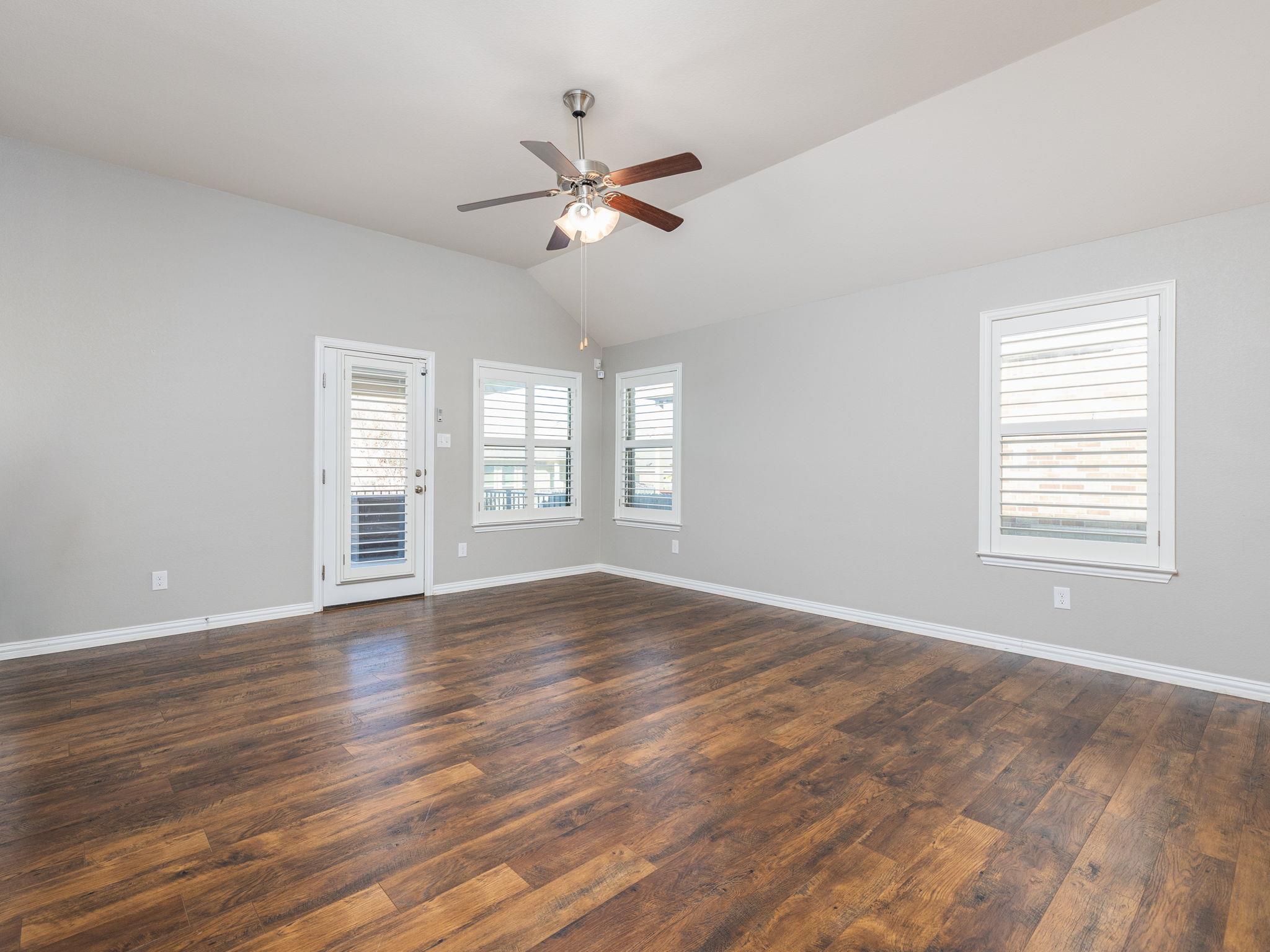 1005 Matheson Dr, Leander, TX 78628