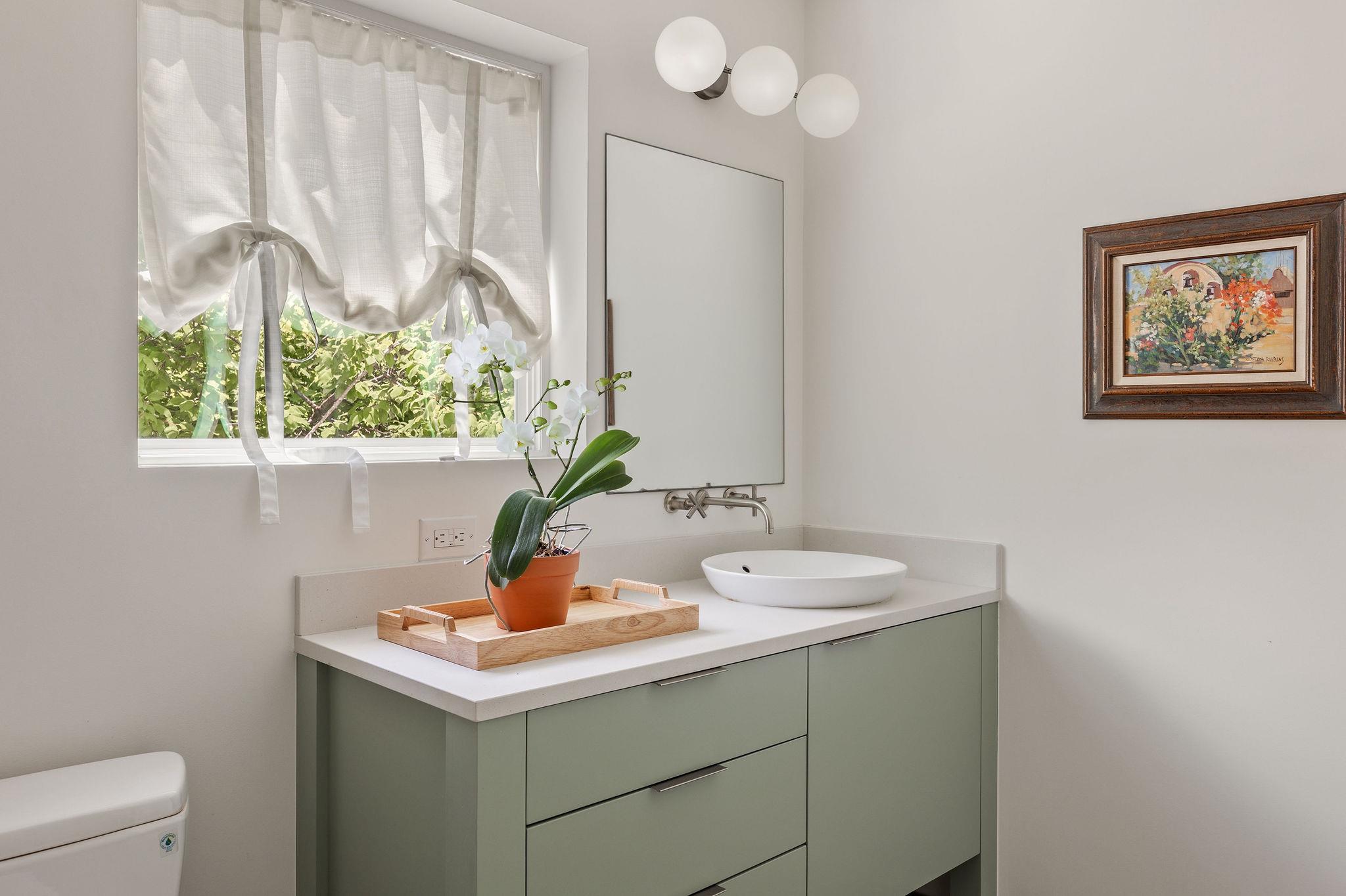 2211 Canterbury St # A, Austin, TX 78702