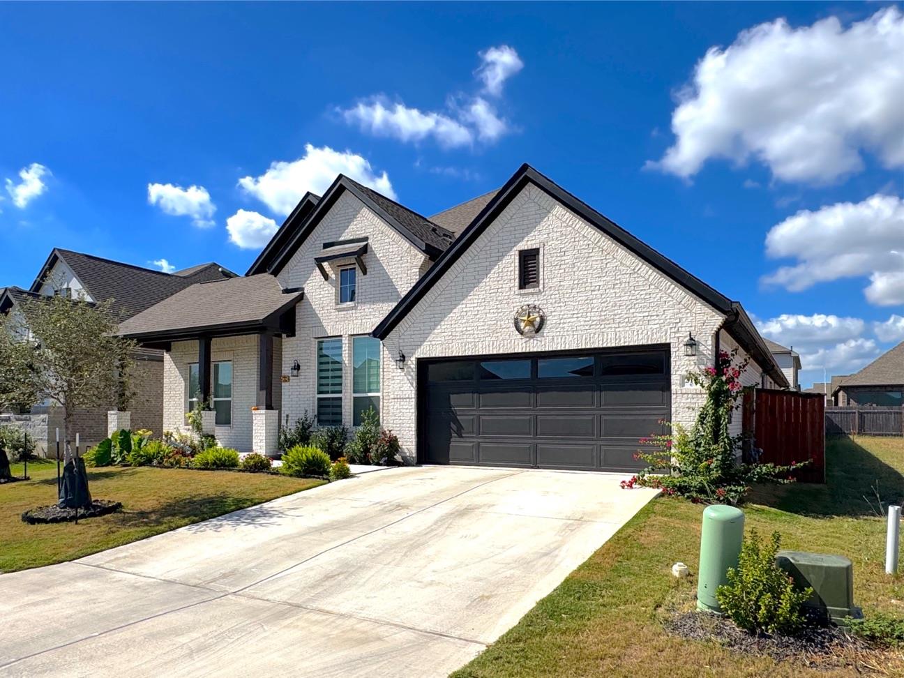 213 Camille St, Leander, TX 78641