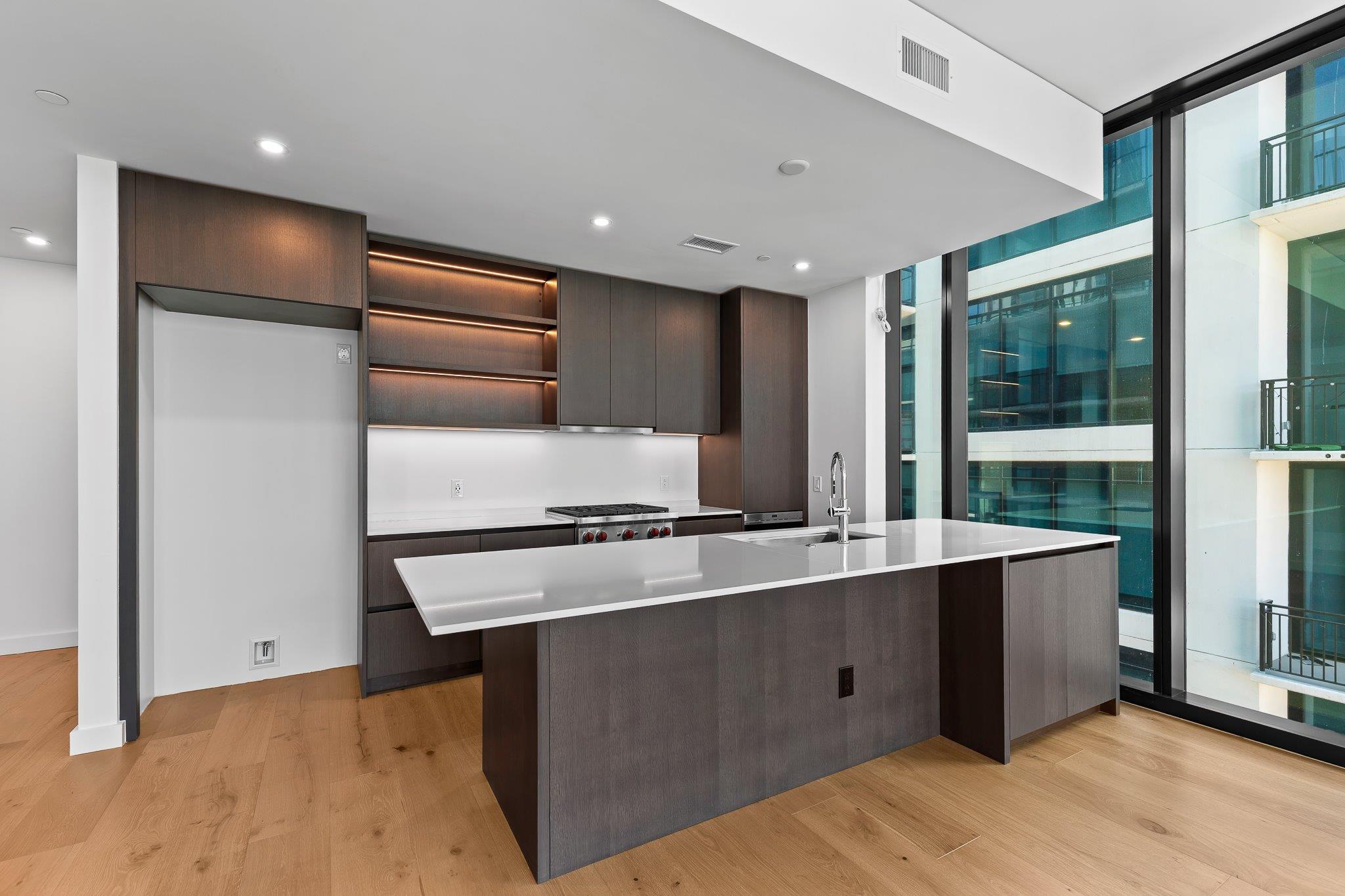 610 Davis St # 2908, Austin, TX 78701