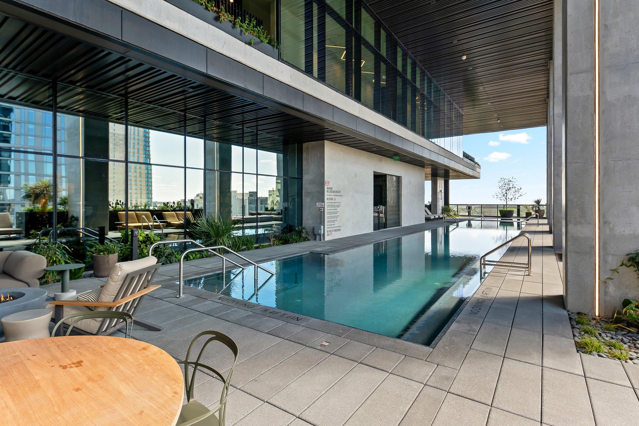 610 Davis St # 2908, Austin, TX 78701