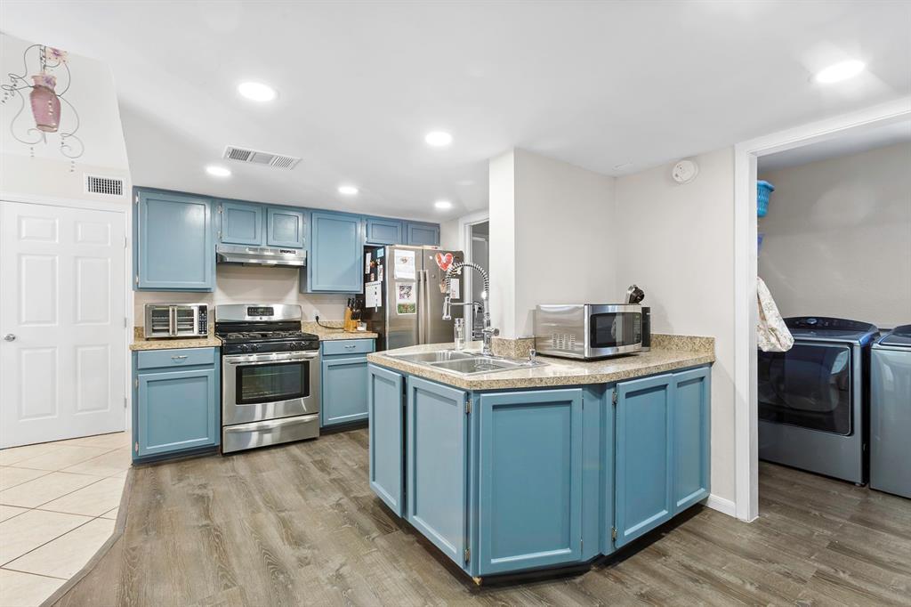 512 Bramble Dr, Austin, TX 78745