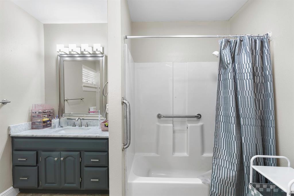 512 Bramble Dr, Austin, TX 78745