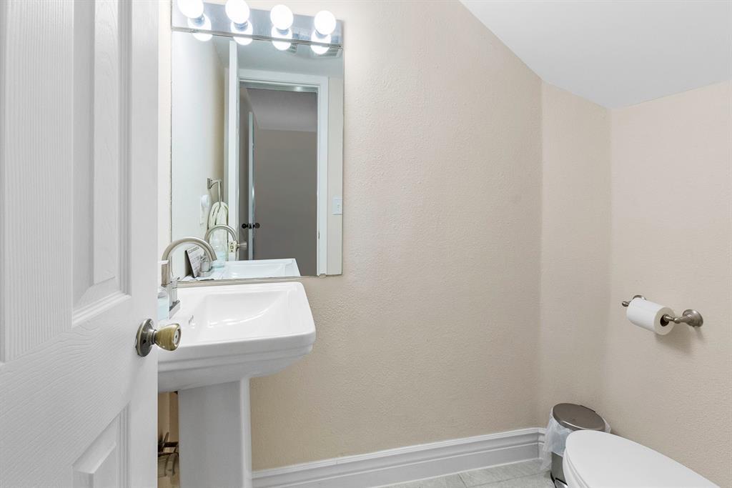 512 Bramble Dr, Austin, TX 78745