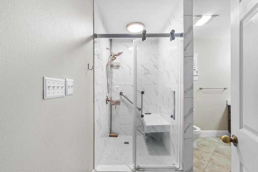 512 Bramble Dr, Austin, TX 78745