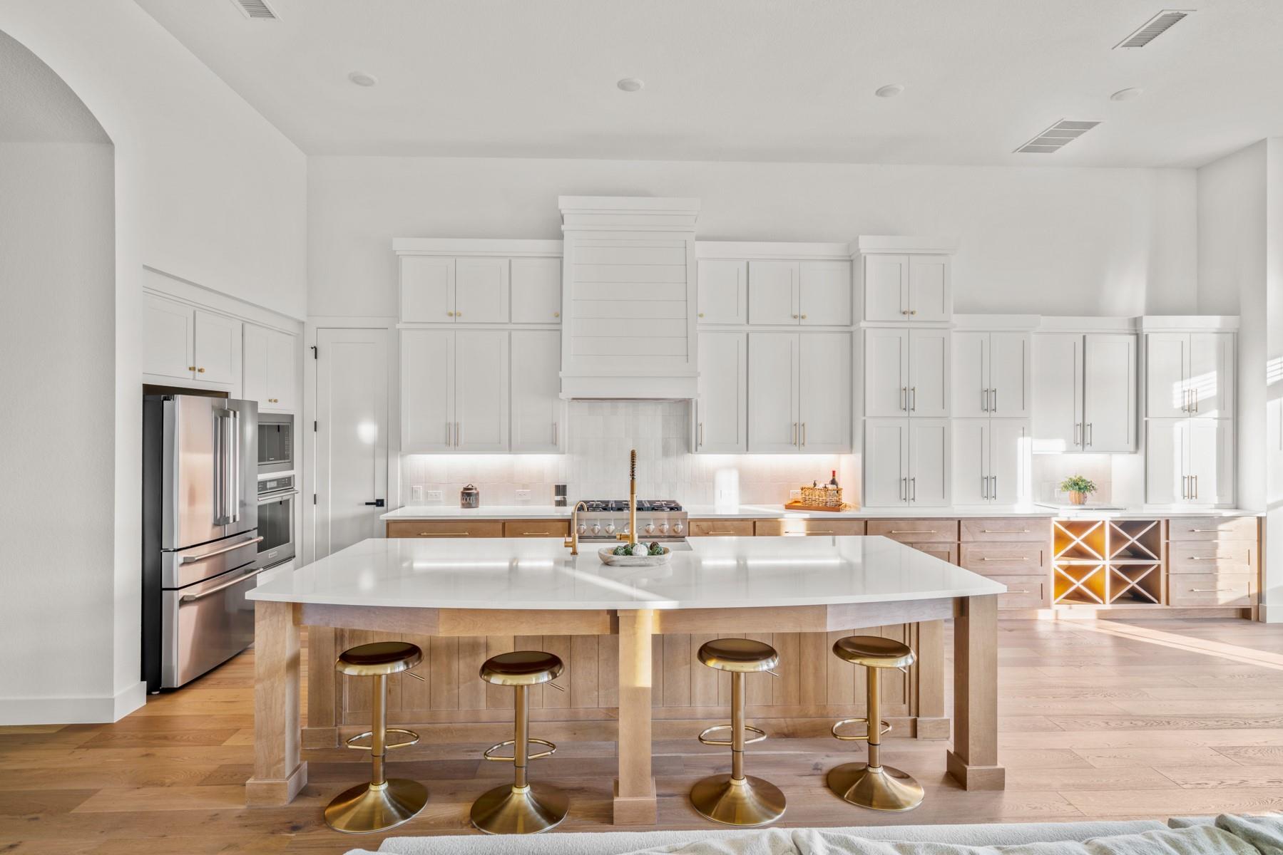 511 Irvine Cir, Liberty Hill, TX 78642