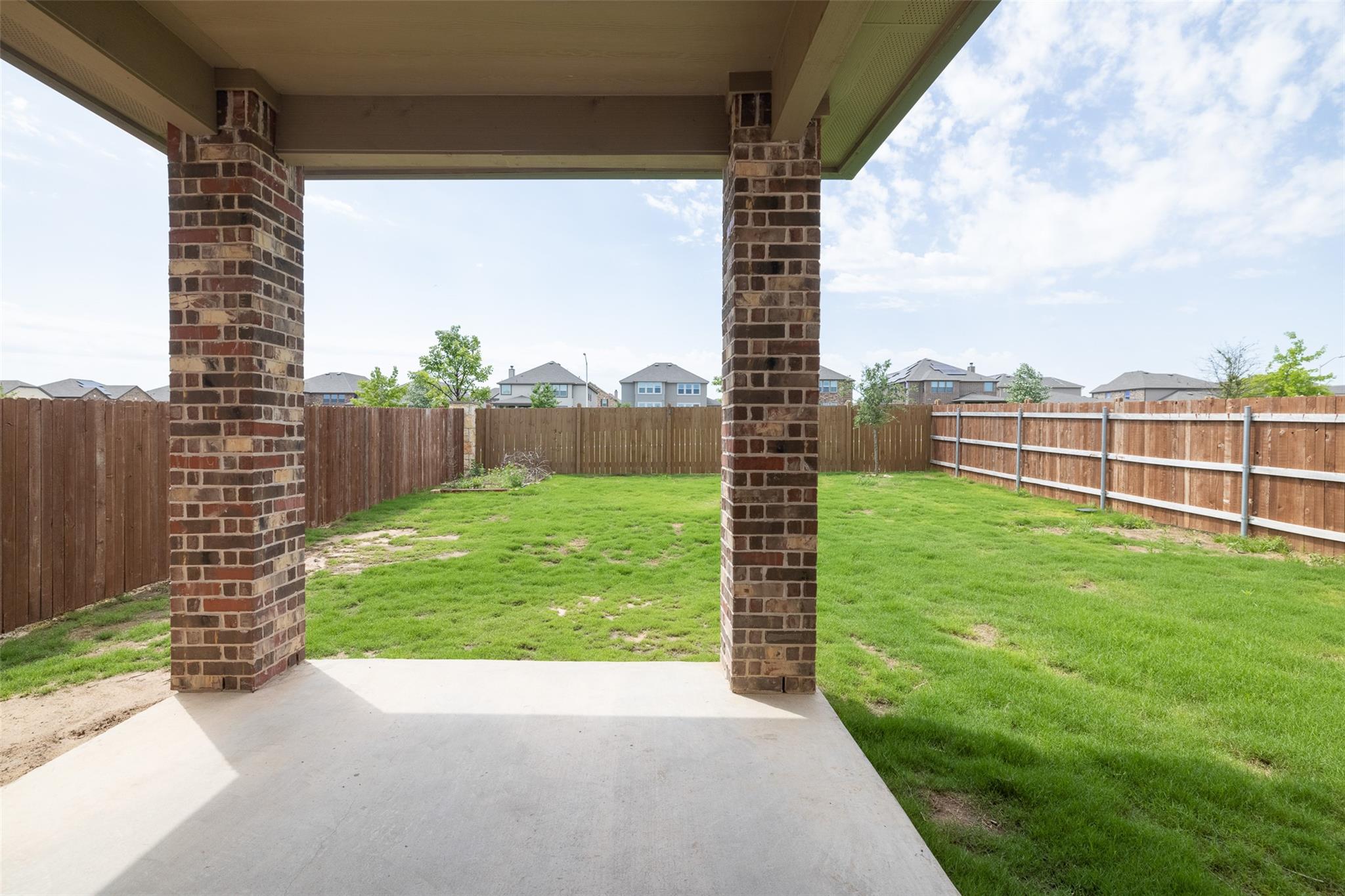 317 Tordesillas Dr, Georgetown, TX 78626