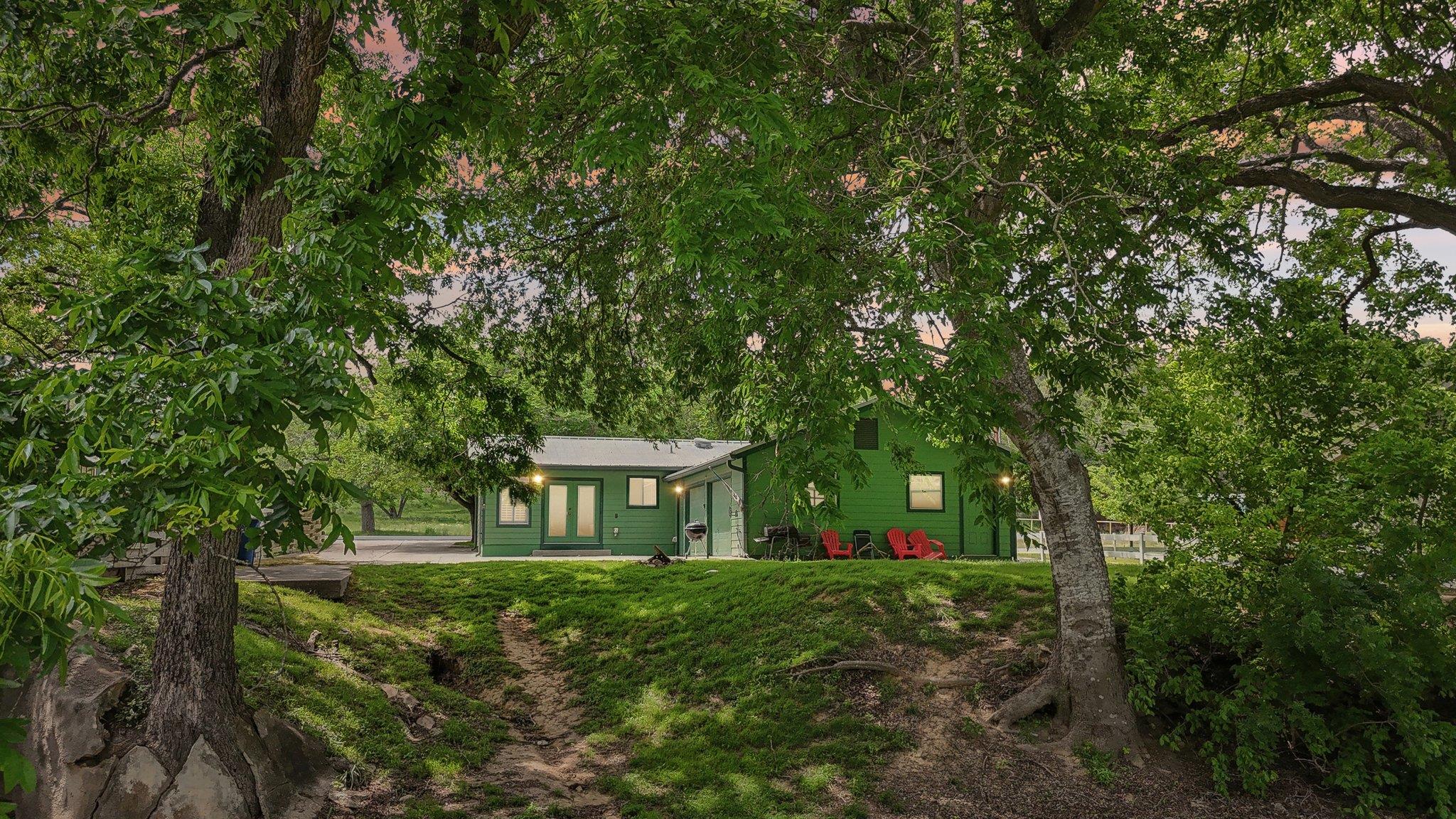 1890 Ponderosa Dr, New Braunfels, TX 78132