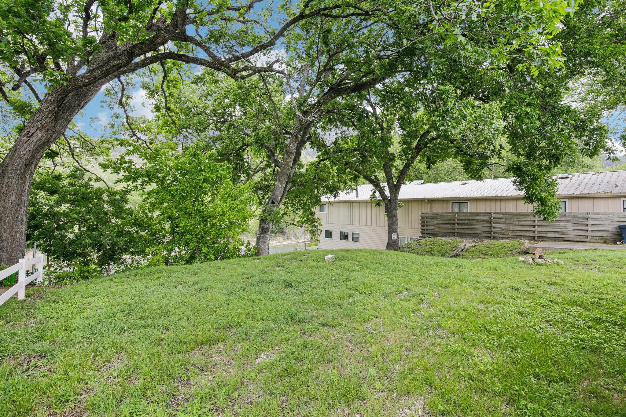 1890 Ponderosa Dr, New Braunfels, TX 78132