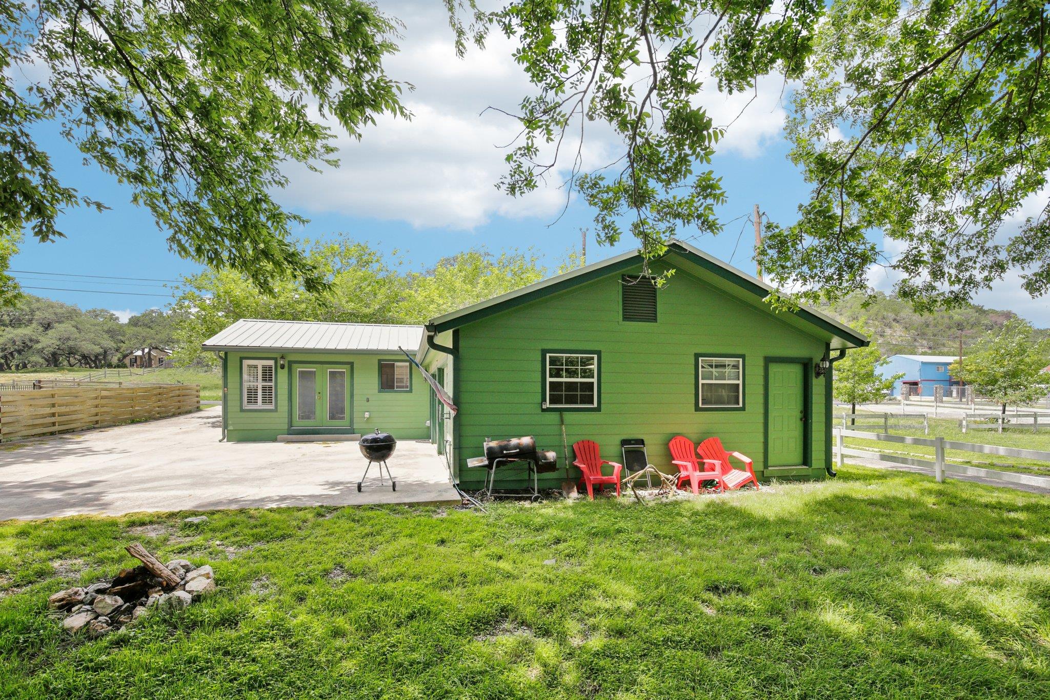 1890 Ponderosa Dr, New Braunfels, TX 78132