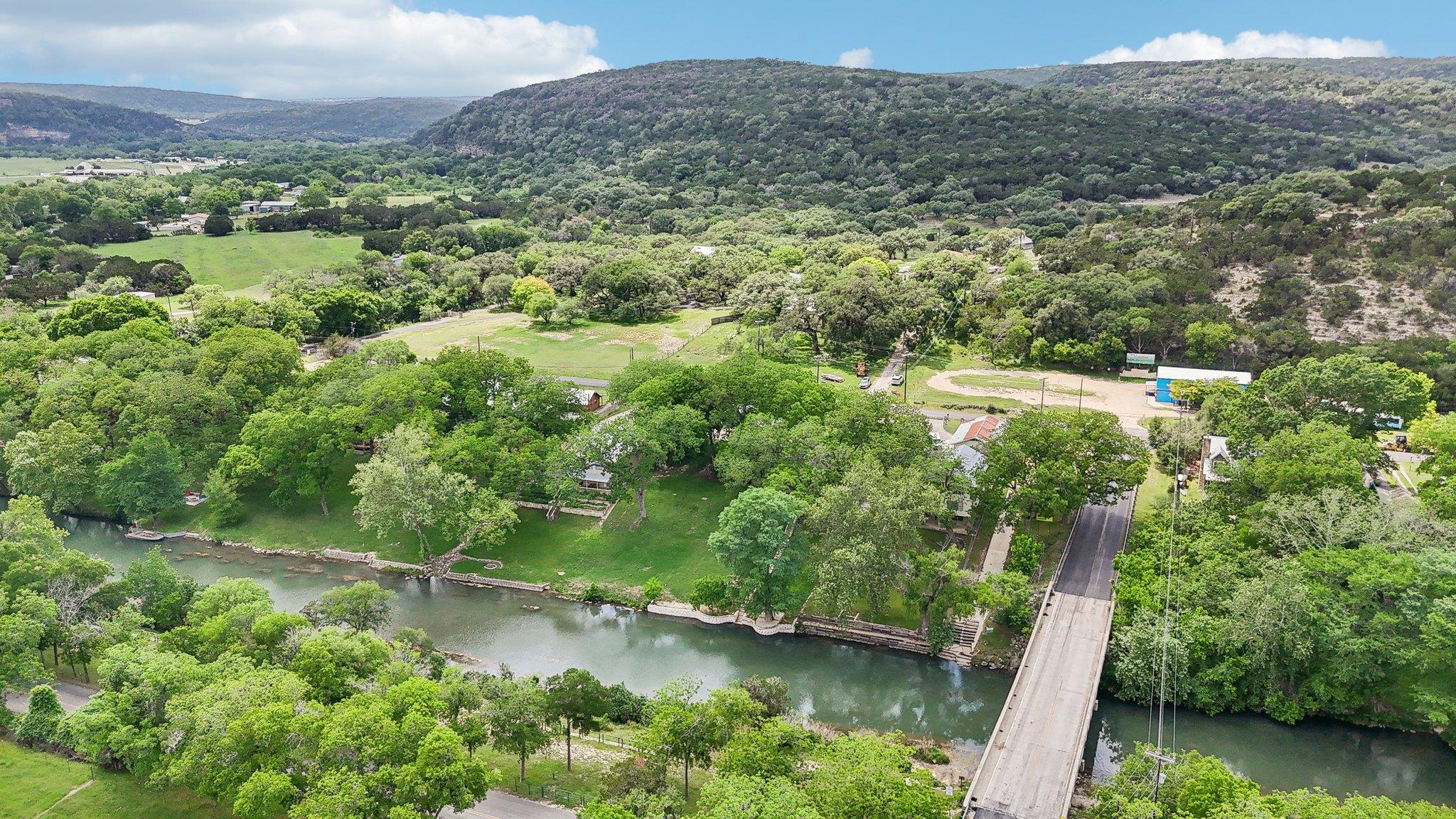 1890 Ponderosa Dr, New Braunfels, TX 78132