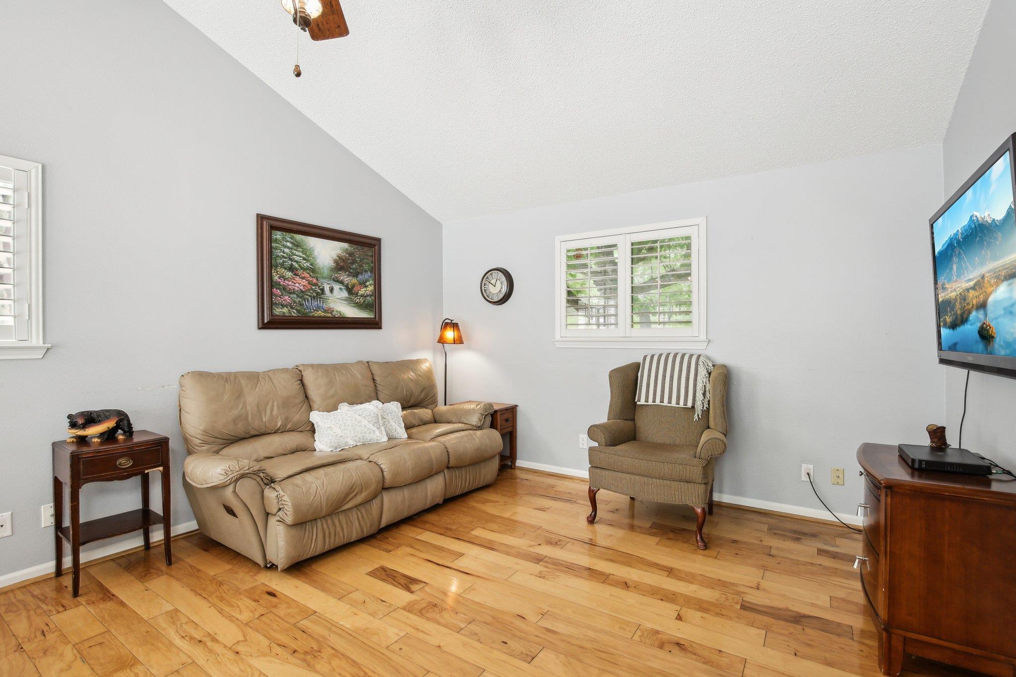 1890 Ponderosa Dr, New Braunfels, TX 78132