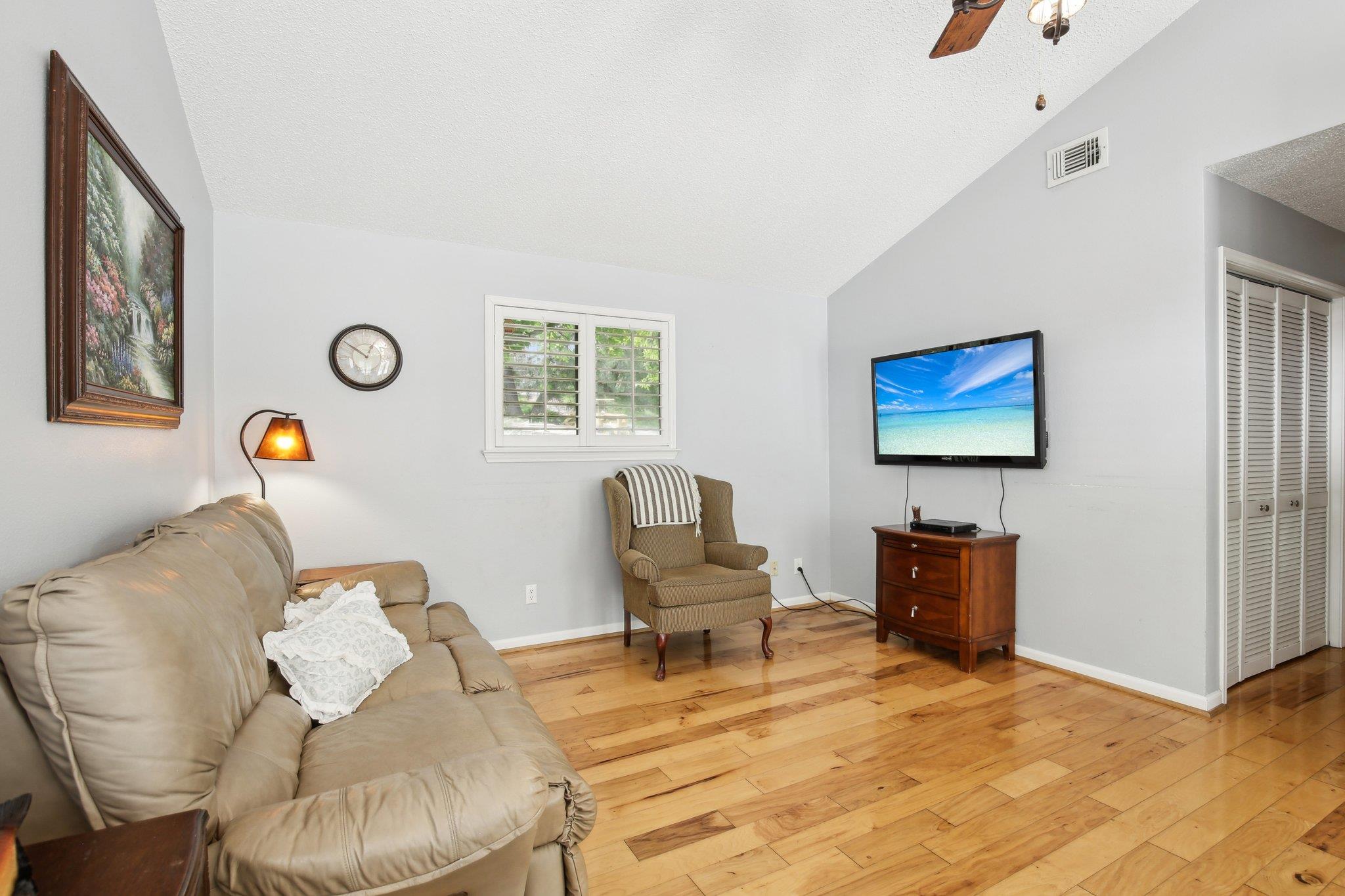 1890 Ponderosa Dr, New Braunfels, TX 78132