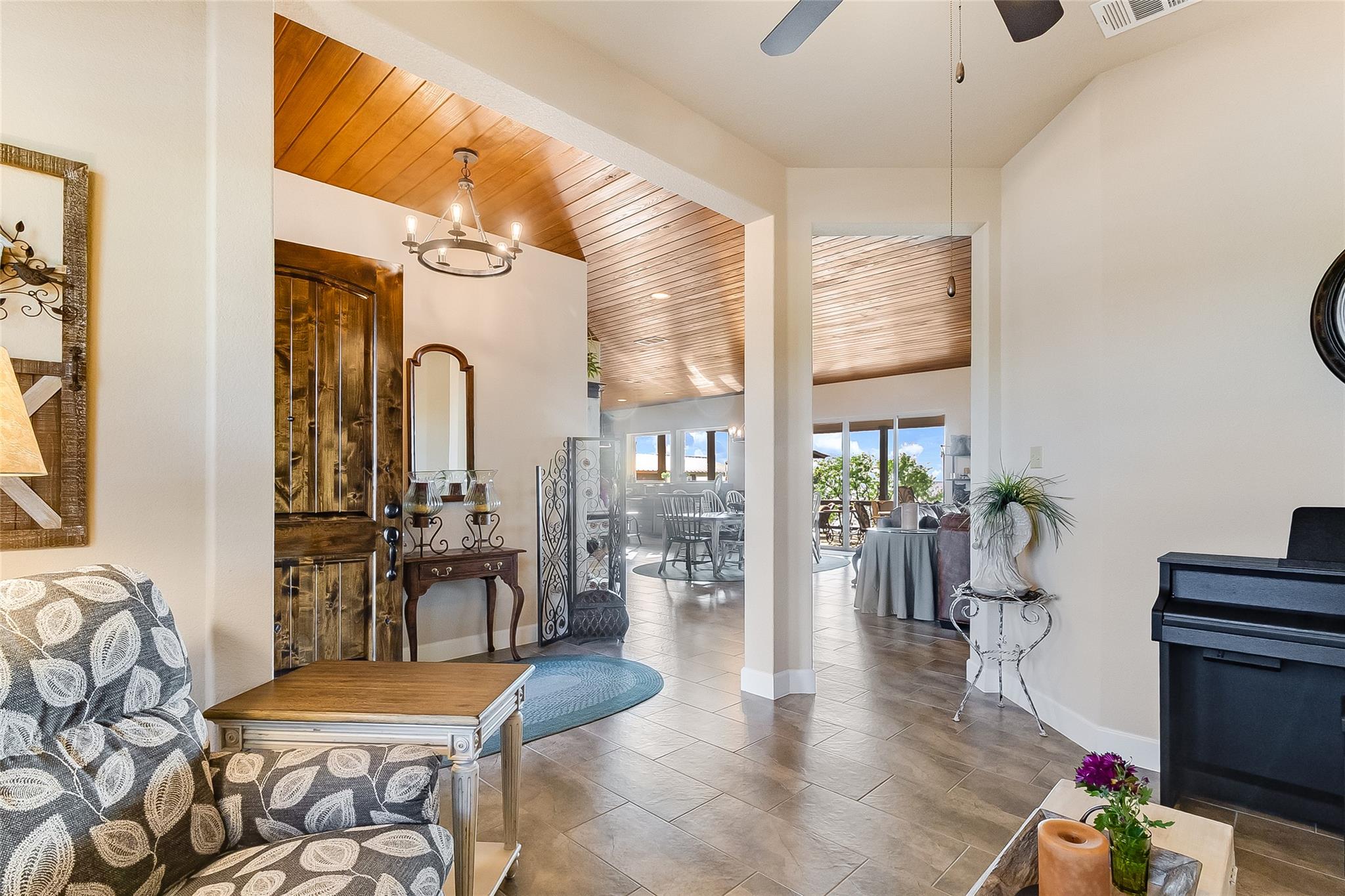 207 Emeralds Dr, Burnet, TX 78611