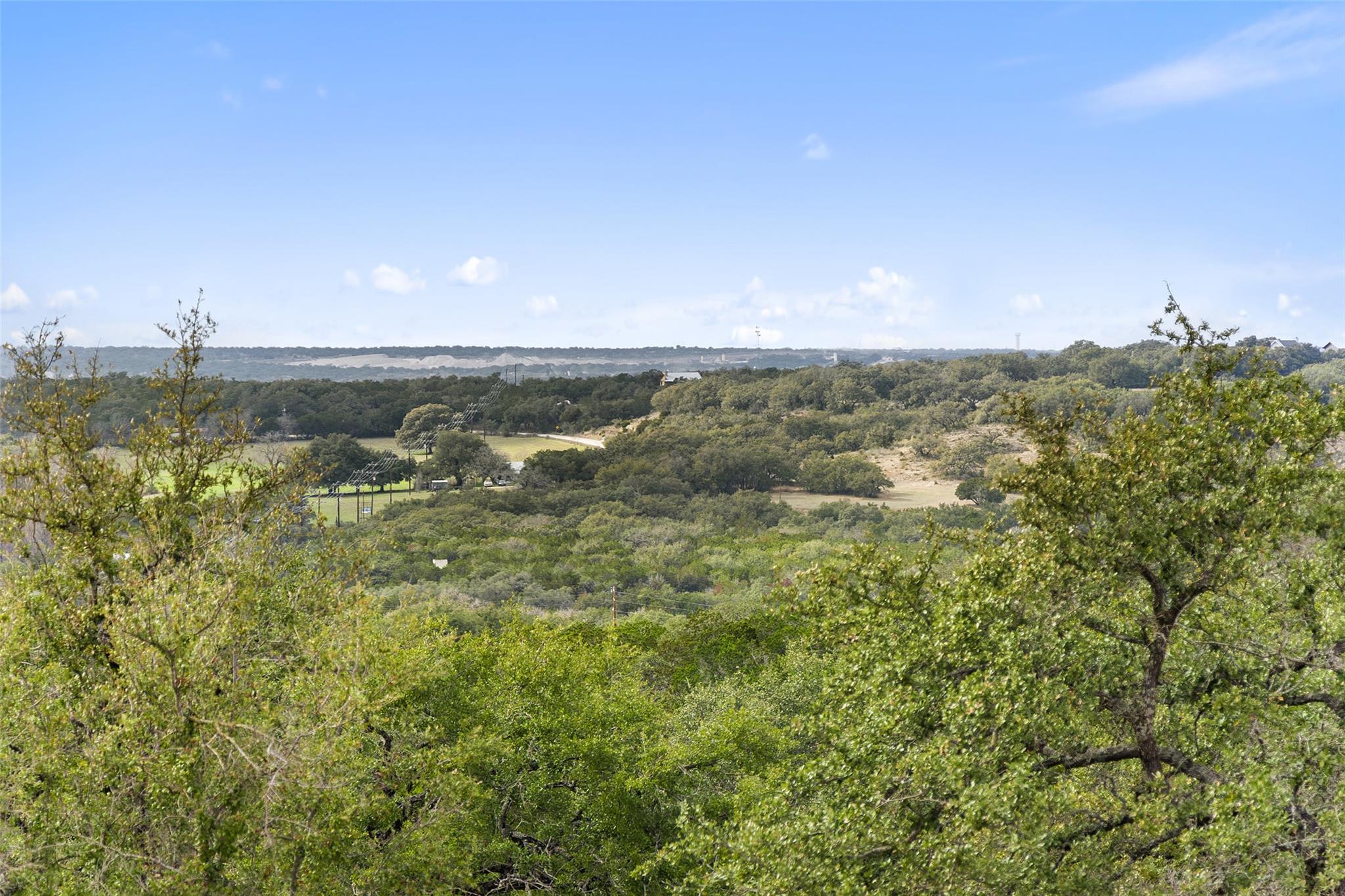 106 Quail Pt, Spicewood, TX 78669