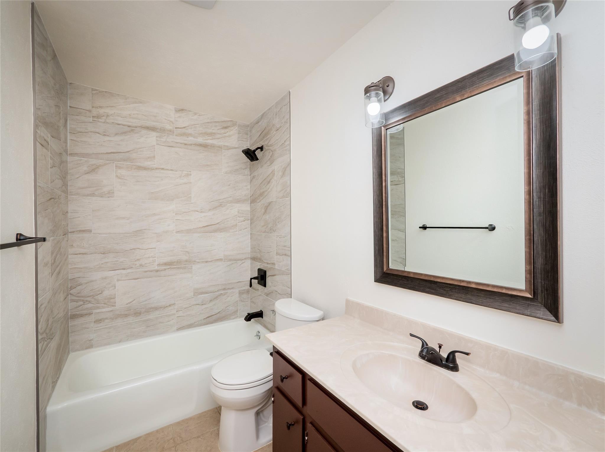 8204 Seminary Ridge Dr, Austin, TX 78745