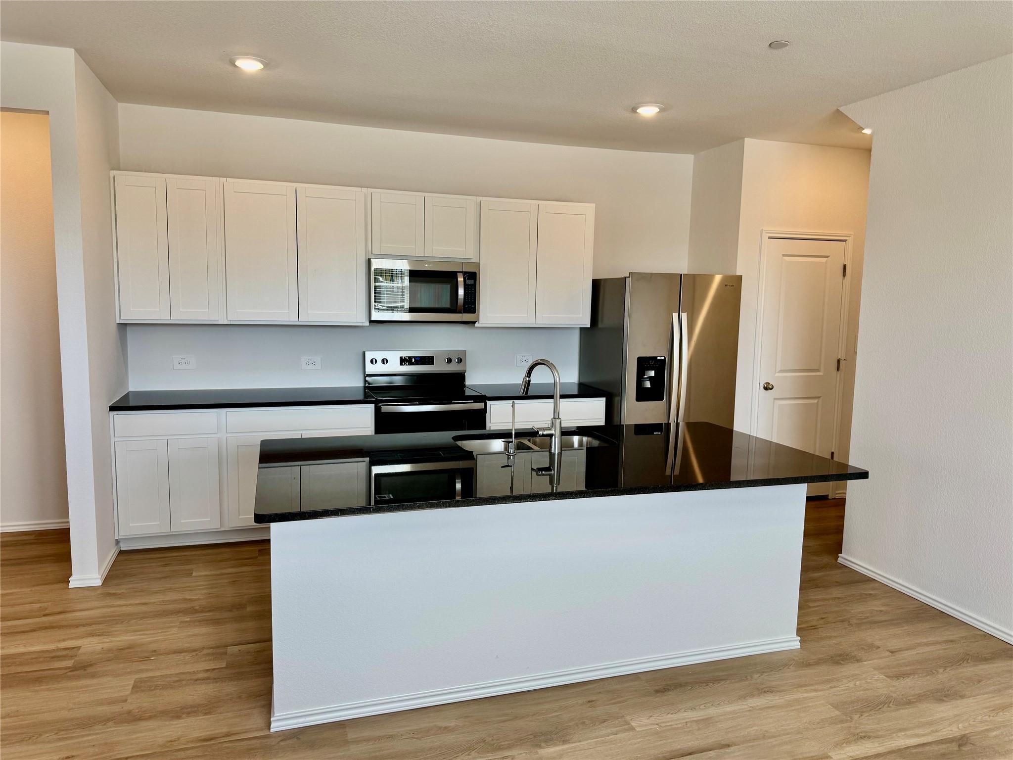 12814 Summer Village Dr, Buda, TX 78610