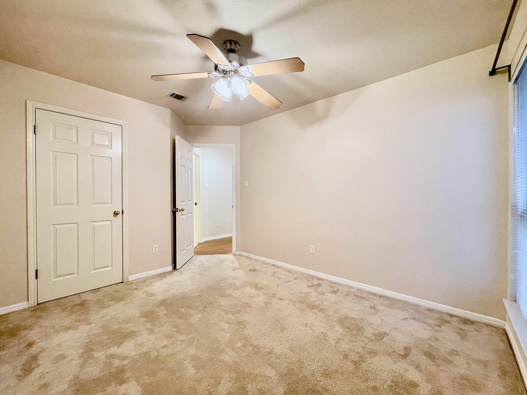 1725 Dapplegrey Ln, Austin, TX 78727