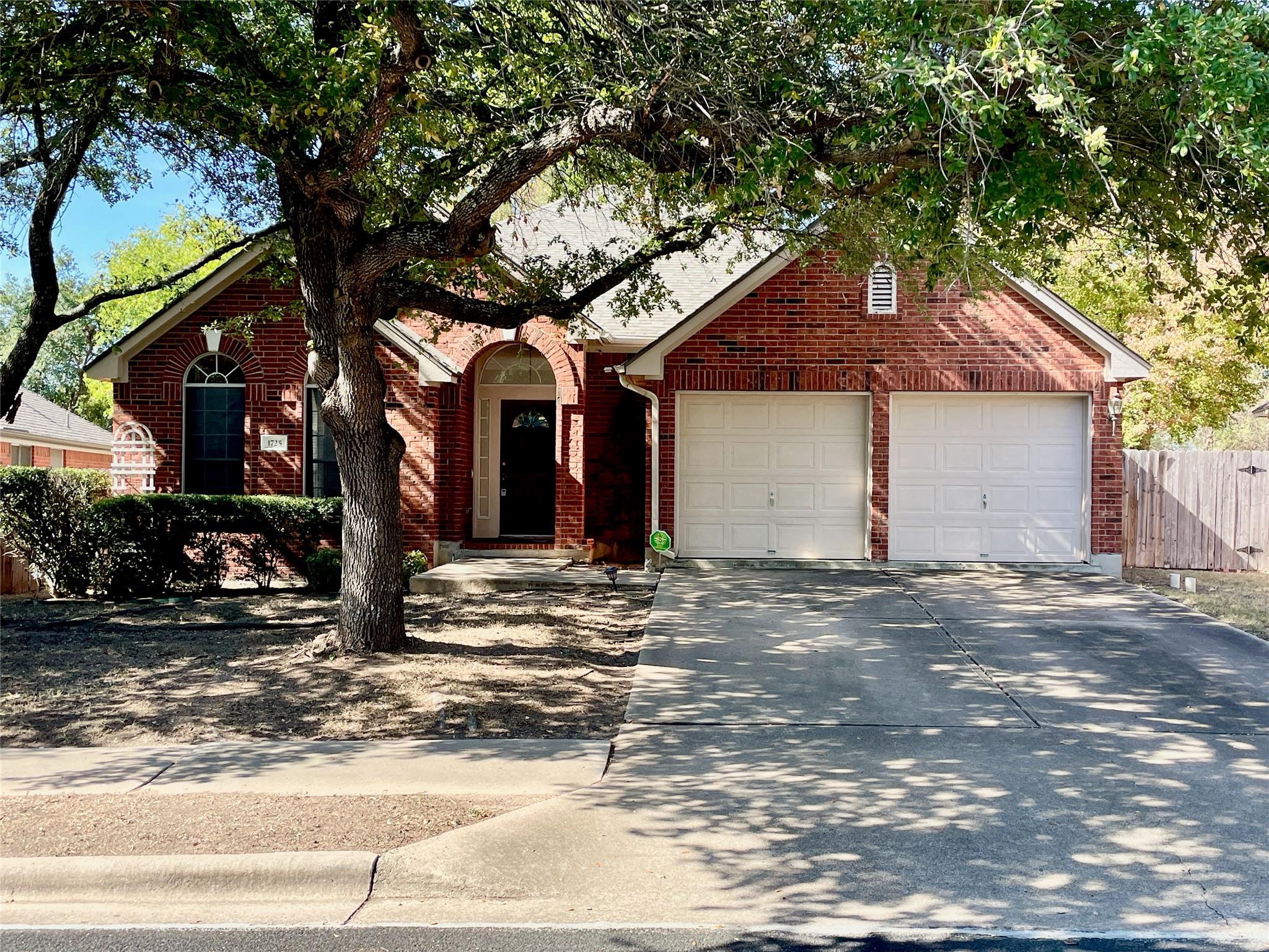 1725 Dapplegrey Ln, Austin, TX 78727