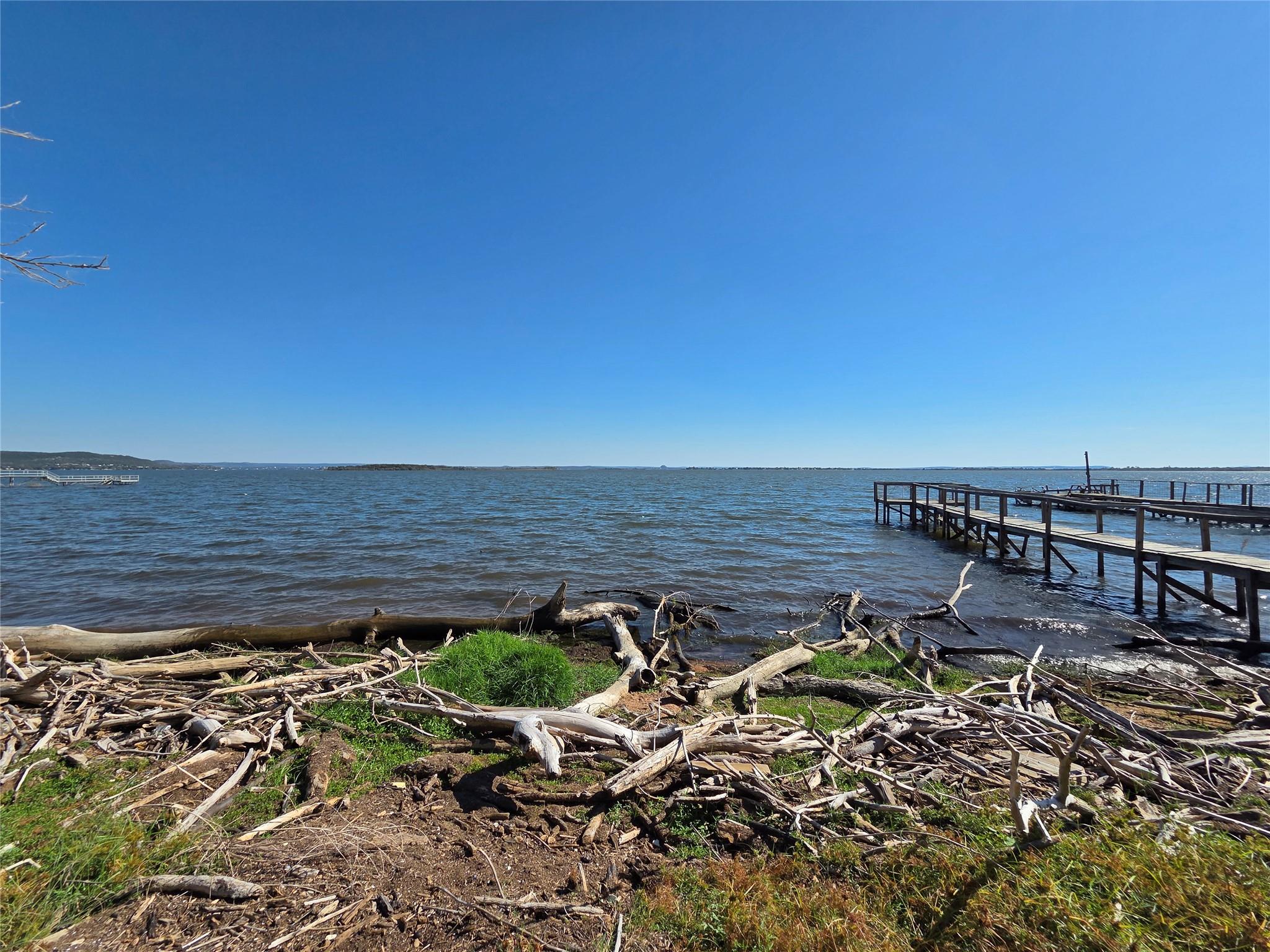 819 Lakeshore Loop, Tow, TX 78672