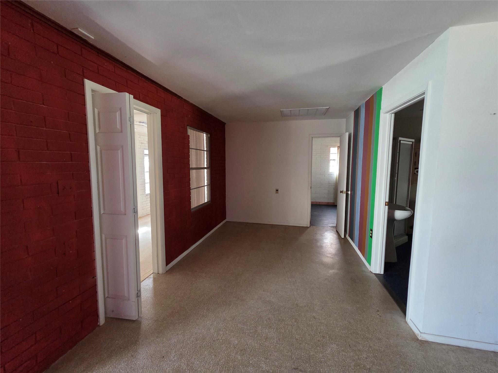 819 Lakeshore Loop, Tow, TX 78672