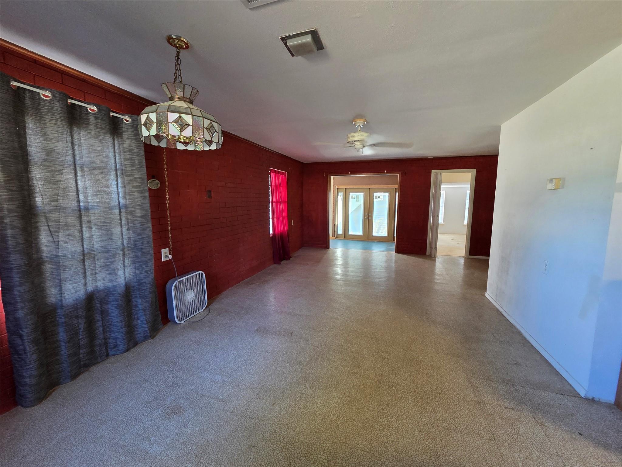 819 Lakeshore Loop, Tow, TX 78672