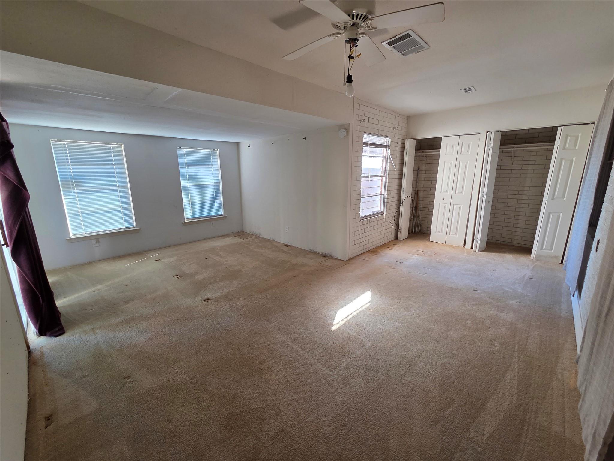 819 Lakeshore Loop, Tow, TX 78672