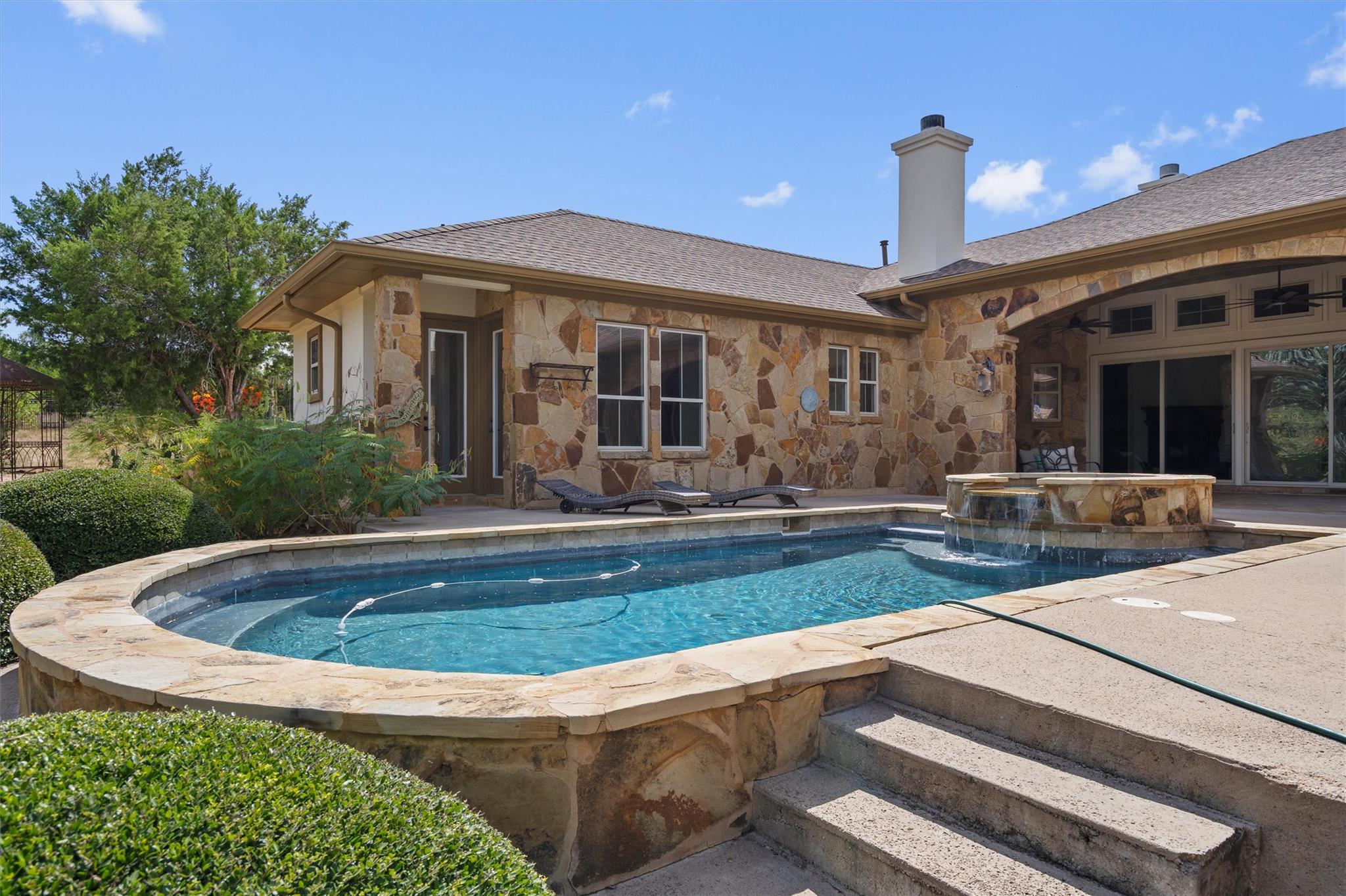 15086 Barrie Dr, Austin, TX 78734