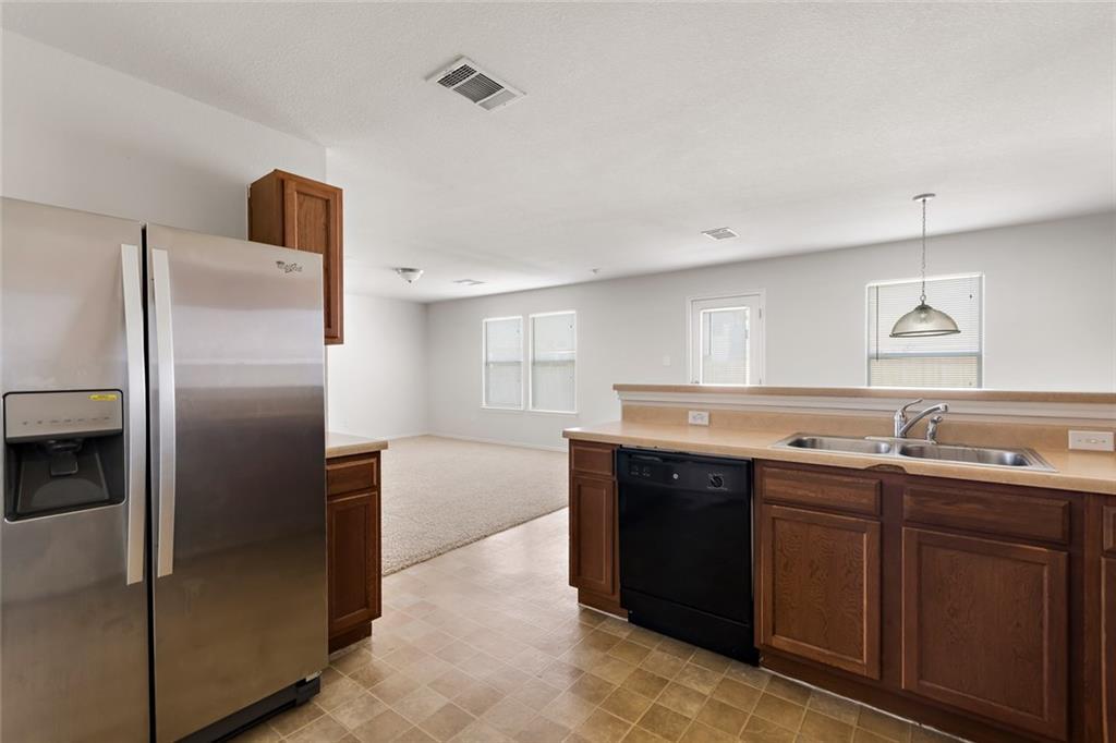 143 Black Forest Rd, Buda, TX 78610