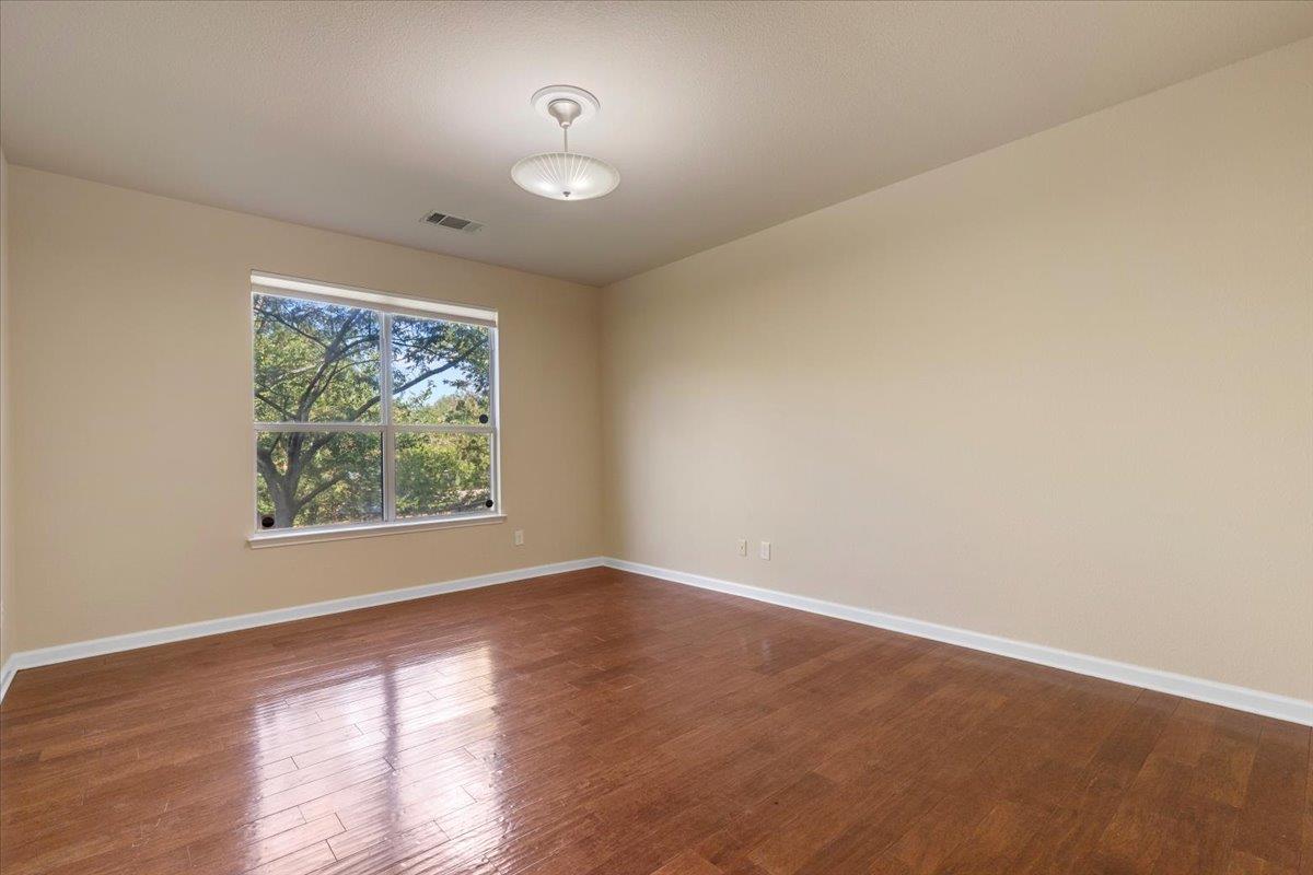 2221 Speidel Dr, Pflugerville, TX 78660