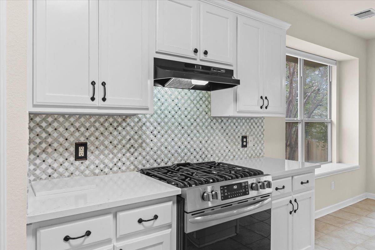 2221 Speidel Dr, Pflugerville, TX 78660