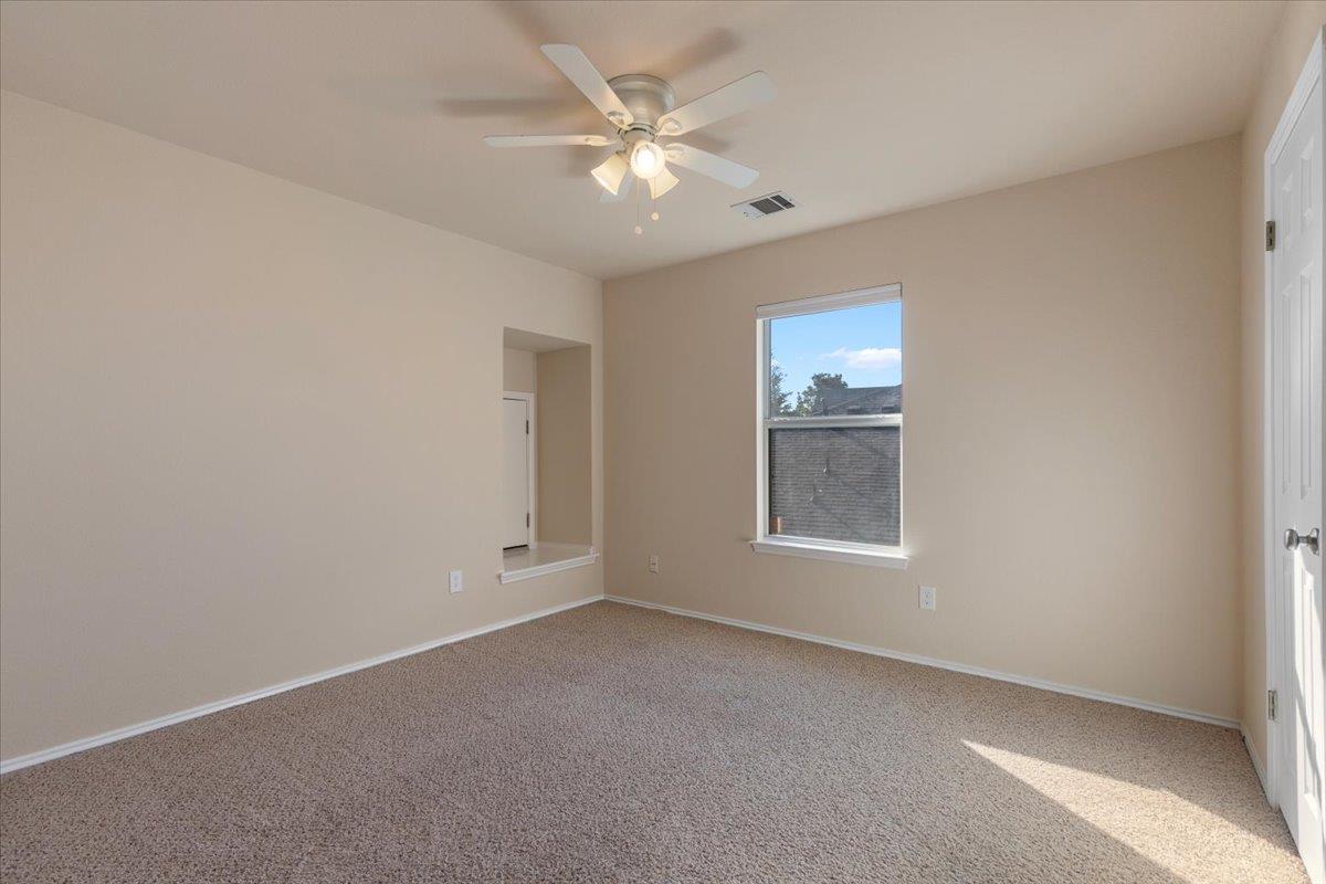 2221 Speidel Dr, Pflugerville, TX 78660