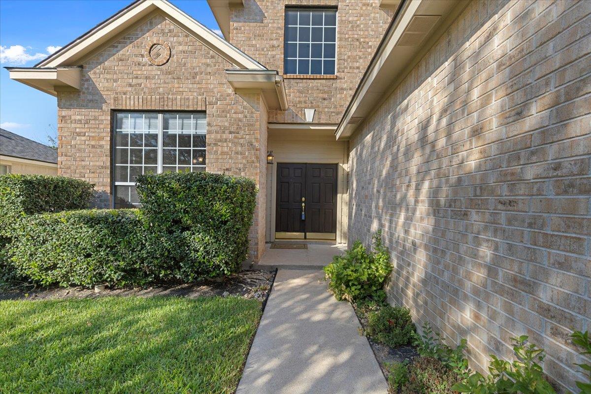 2221 Speidel Dr, Pflugerville, TX 78660