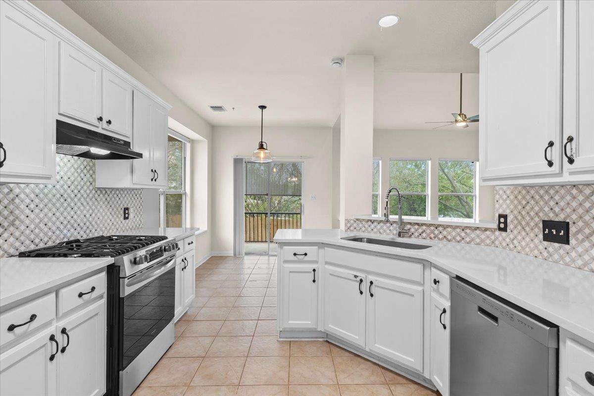 2221 Speidel Dr, Pflugerville, TX 78660