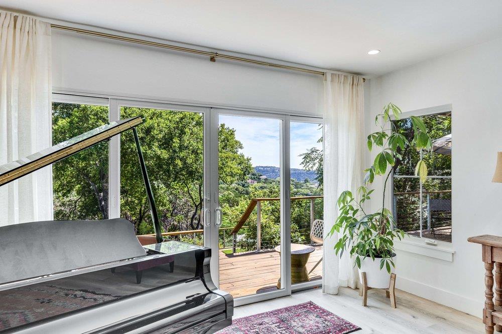 2419 Trail Of The Madrones, Austin, TX 78746