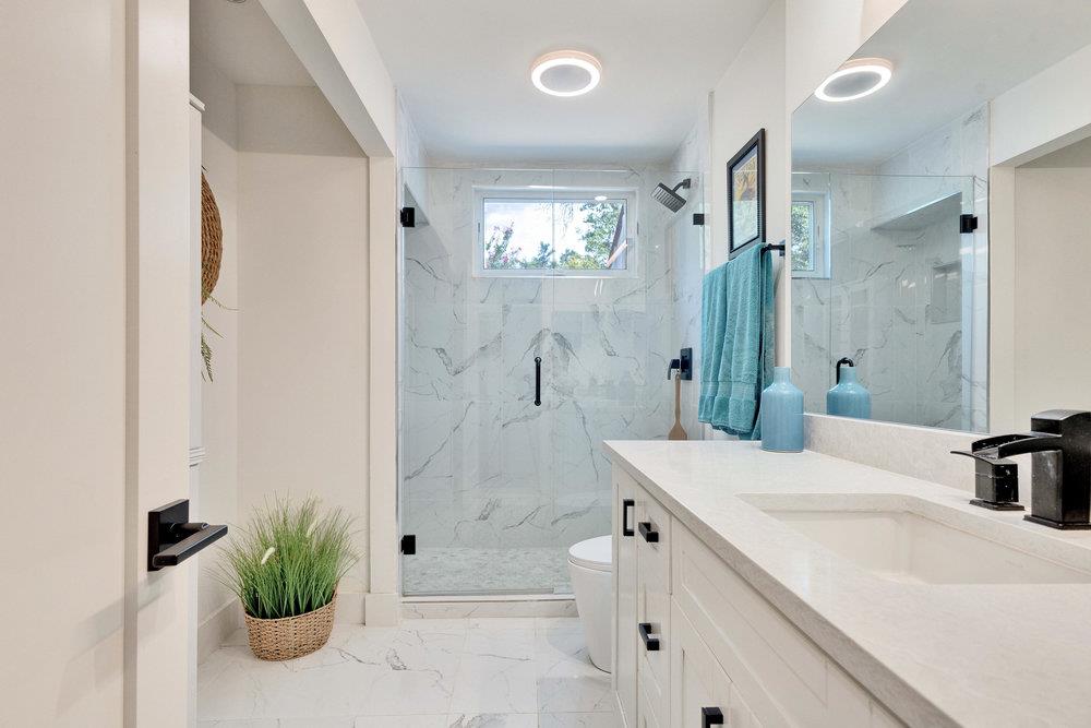 2419 Trail Of The Madrones, Austin, TX 78746