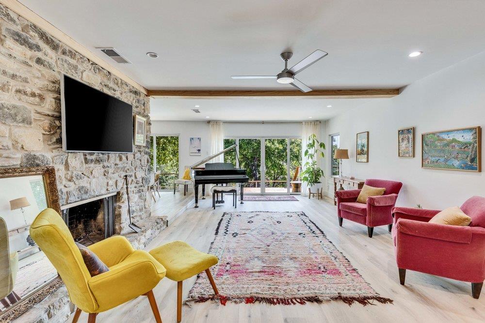 2419 Trail Of The Madrones, Austin, TX 78746