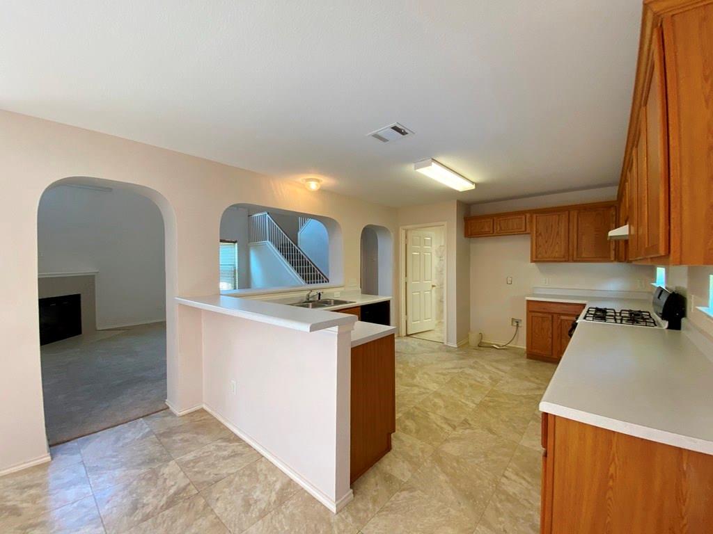 145 Strawn, Kyle, TX 78640