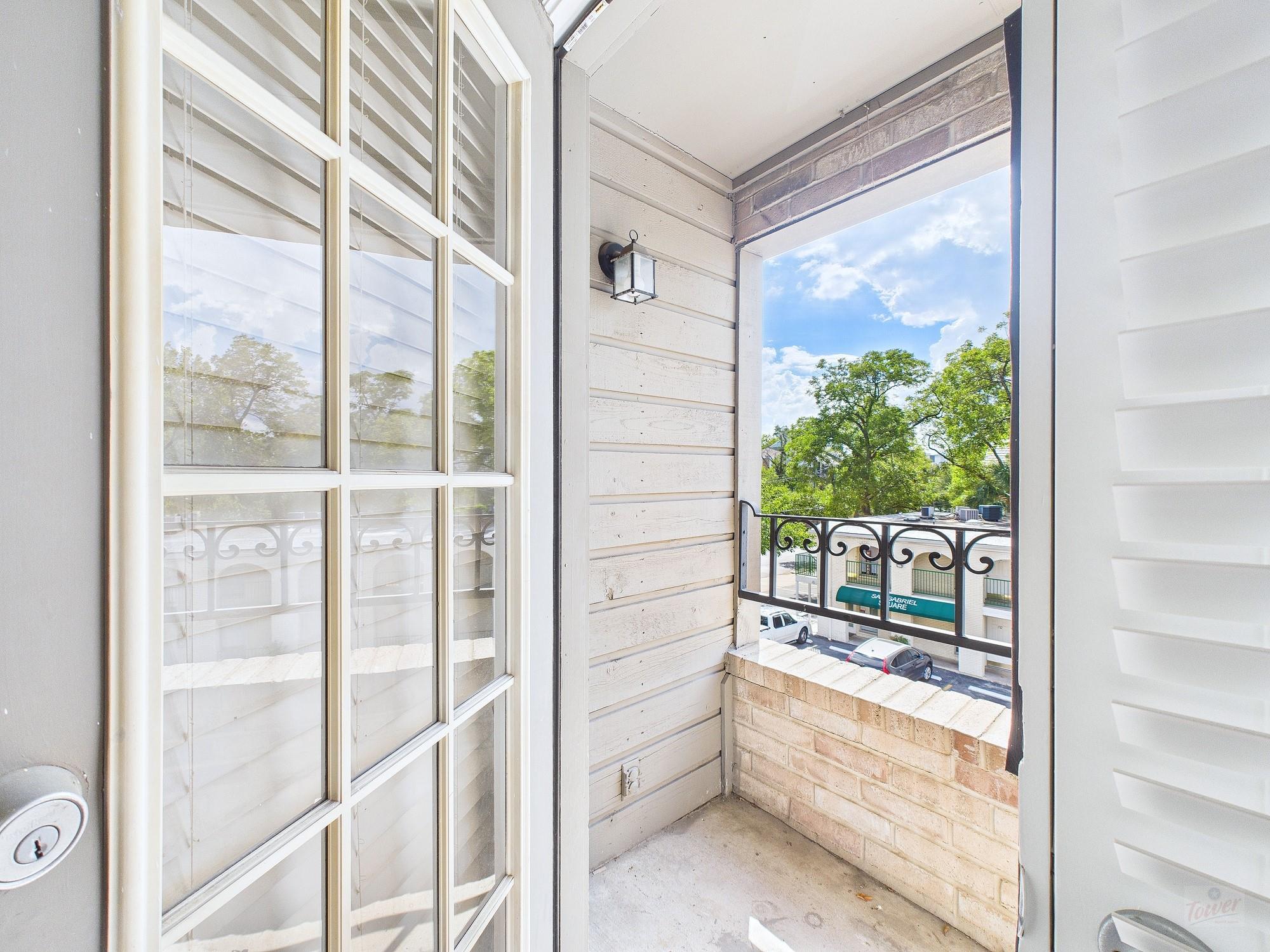 2216 San Gabriel St # 305, Austin, TX 78705