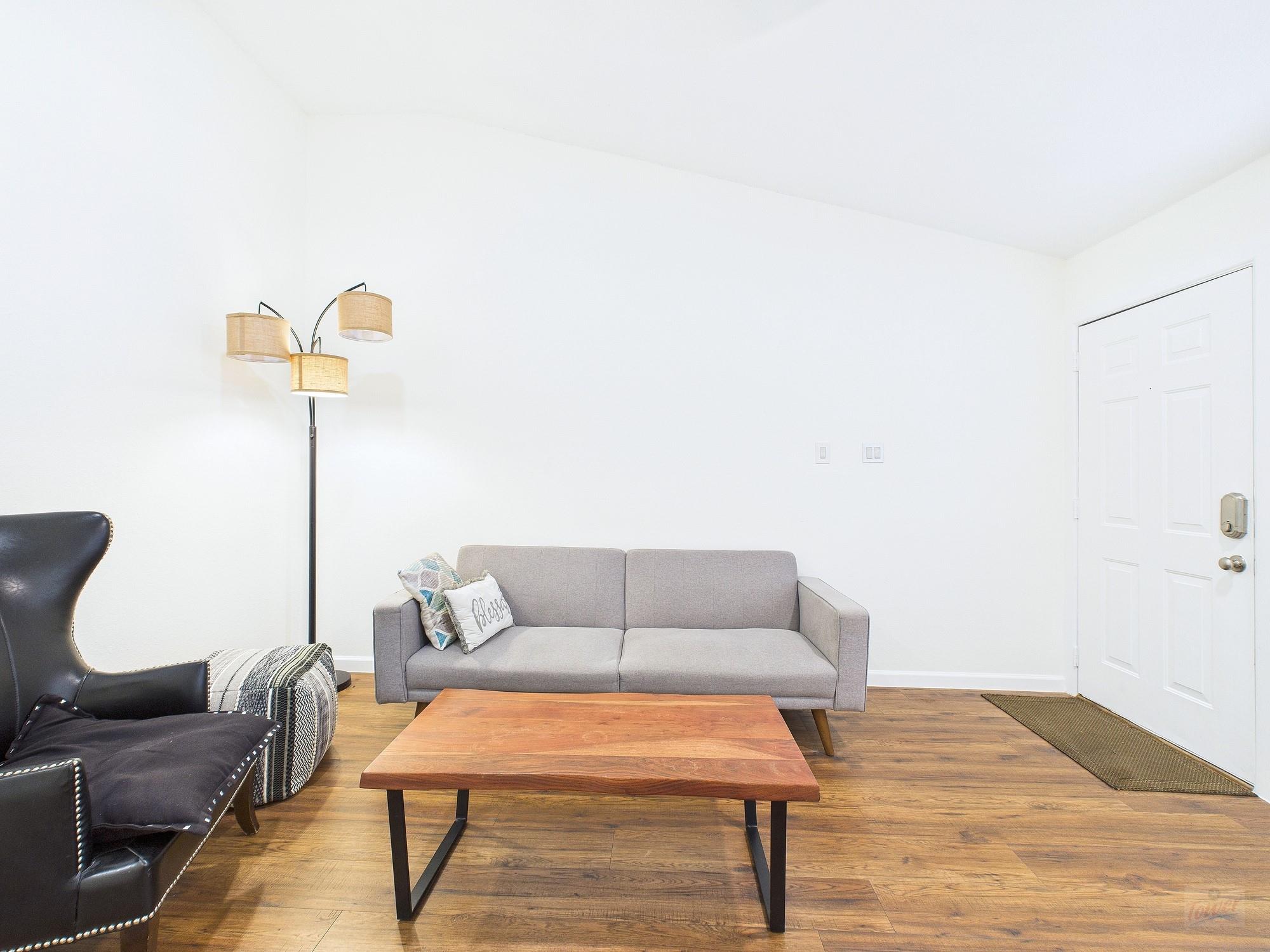 2216 San Gabriel St # 305, Austin, TX 78705