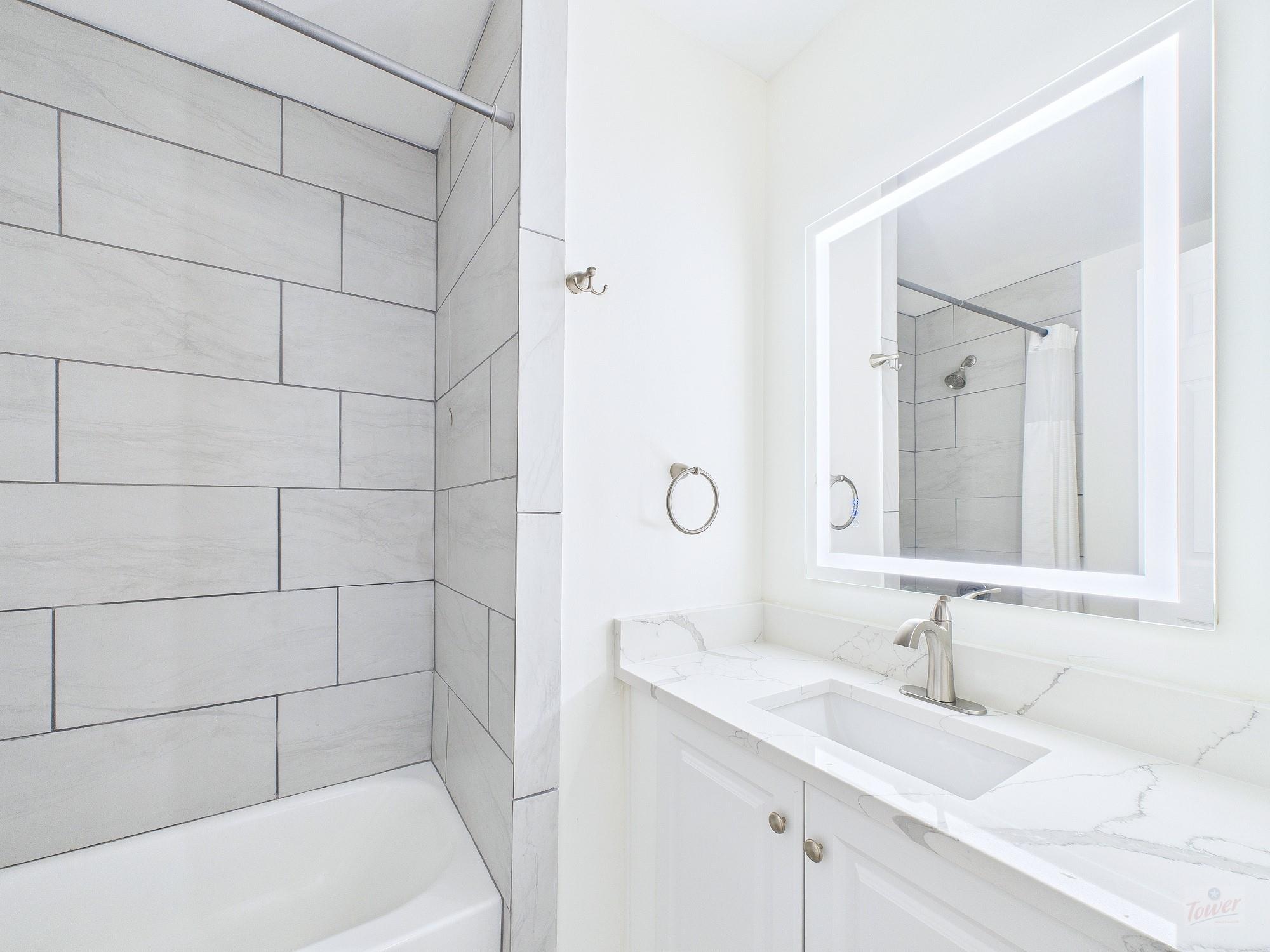 2216 San Gabriel St # 305, Austin, TX 78705