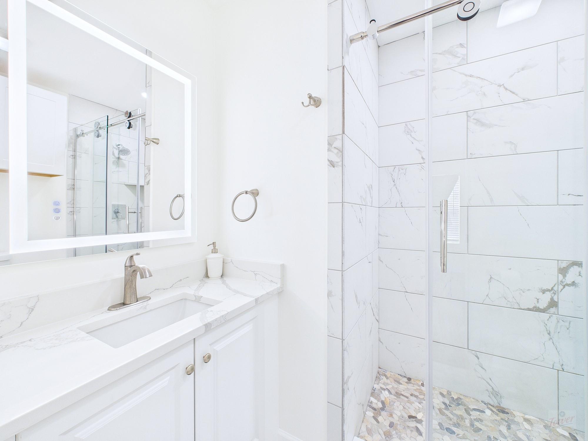 2216 San Gabriel St # 305, Austin, TX 78705