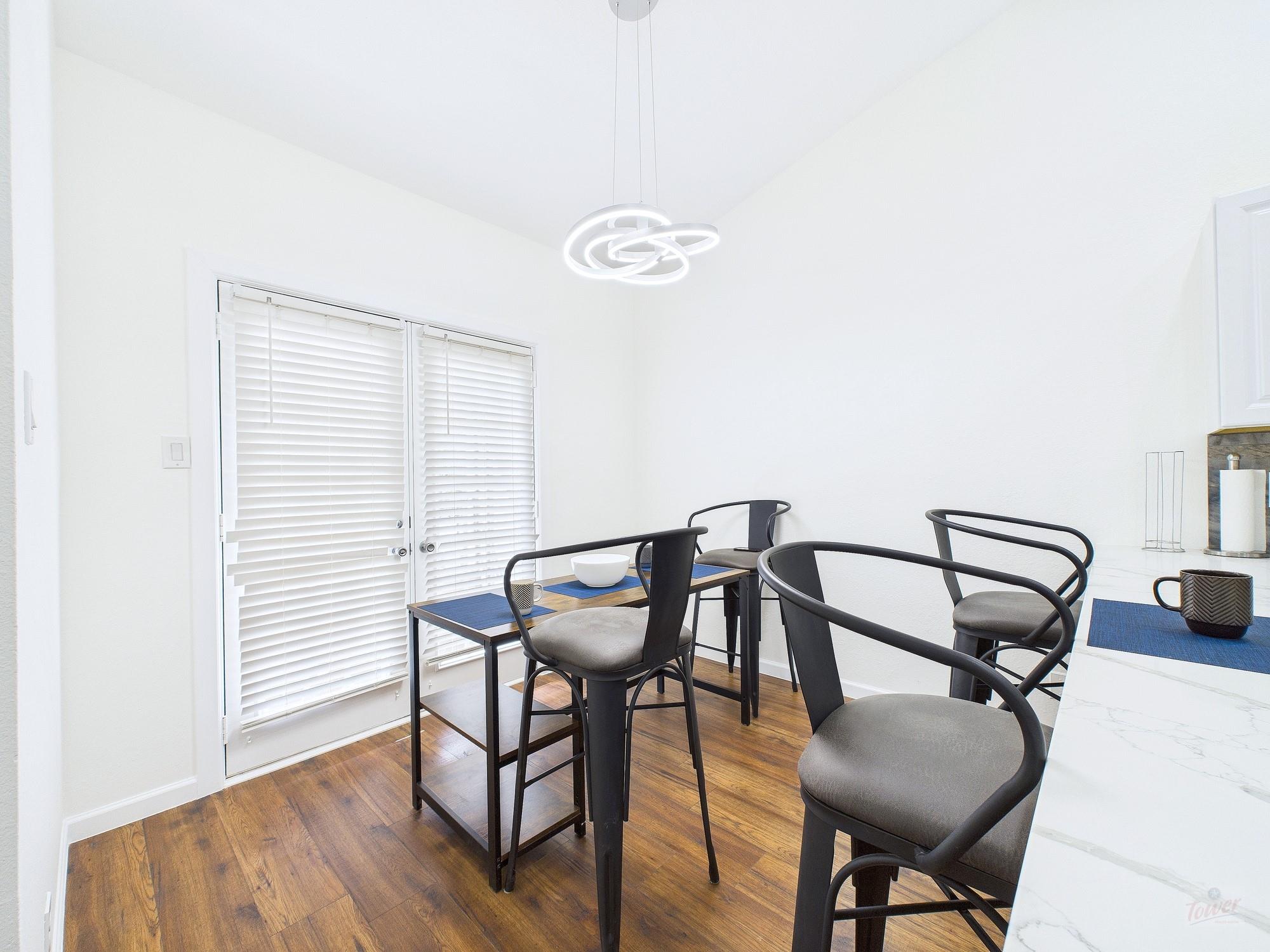 2216 San Gabriel St # 305, Austin, TX 78705