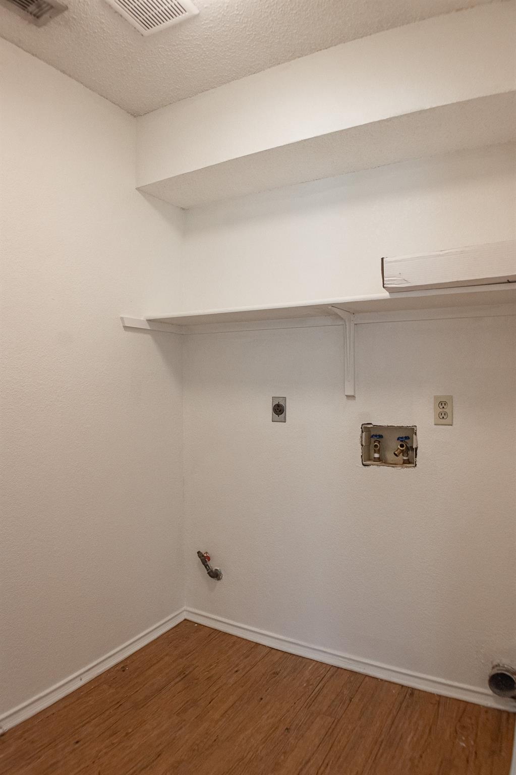 8137 Huddleston Ln, Austin, TX 78748