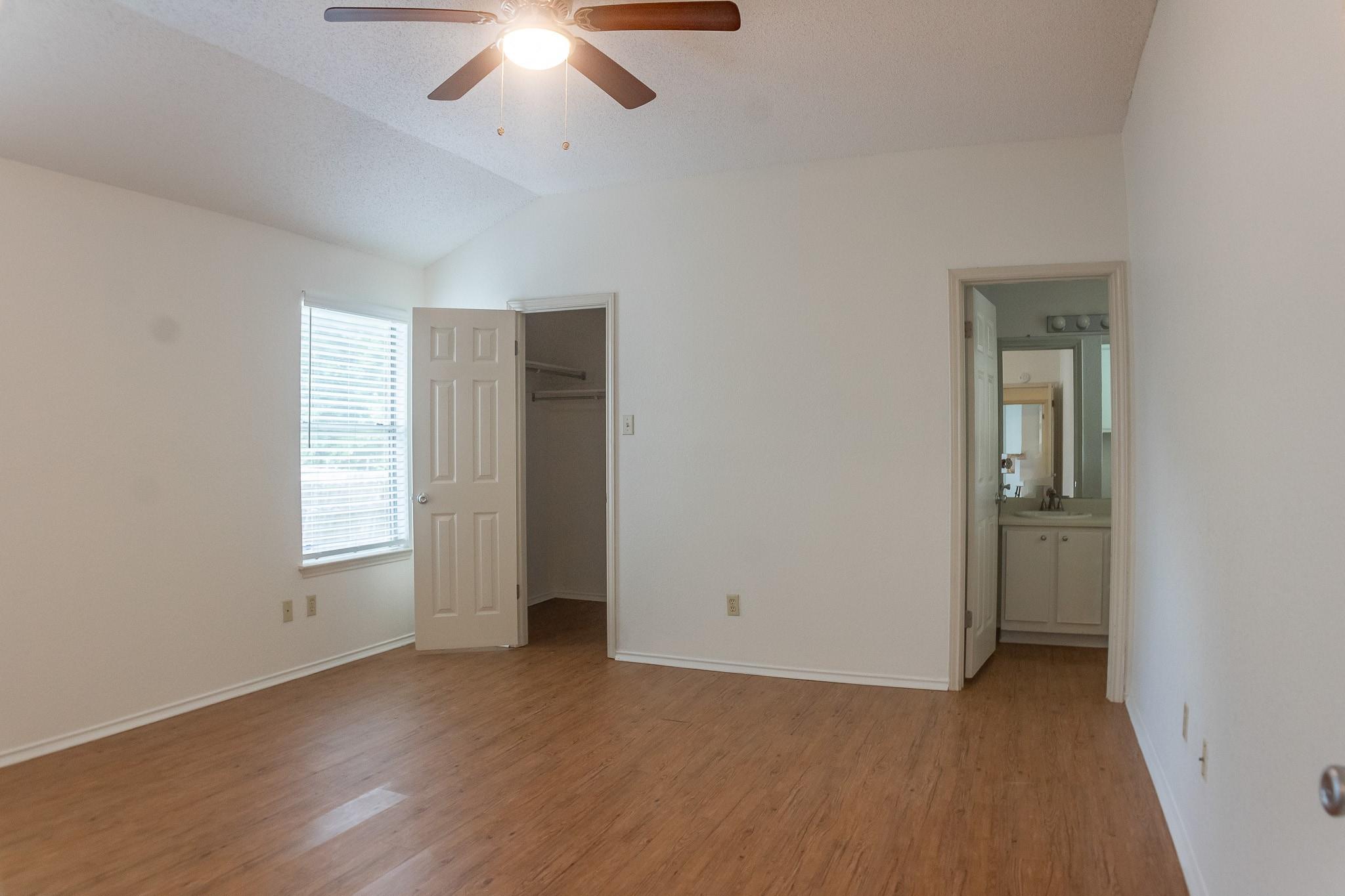 8137 Huddleston Ln, Austin, TX 78748