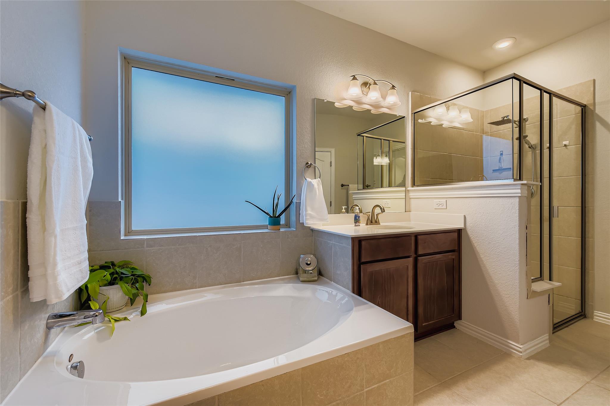 1075 Cherrystone Loop, Buda, TX 78610