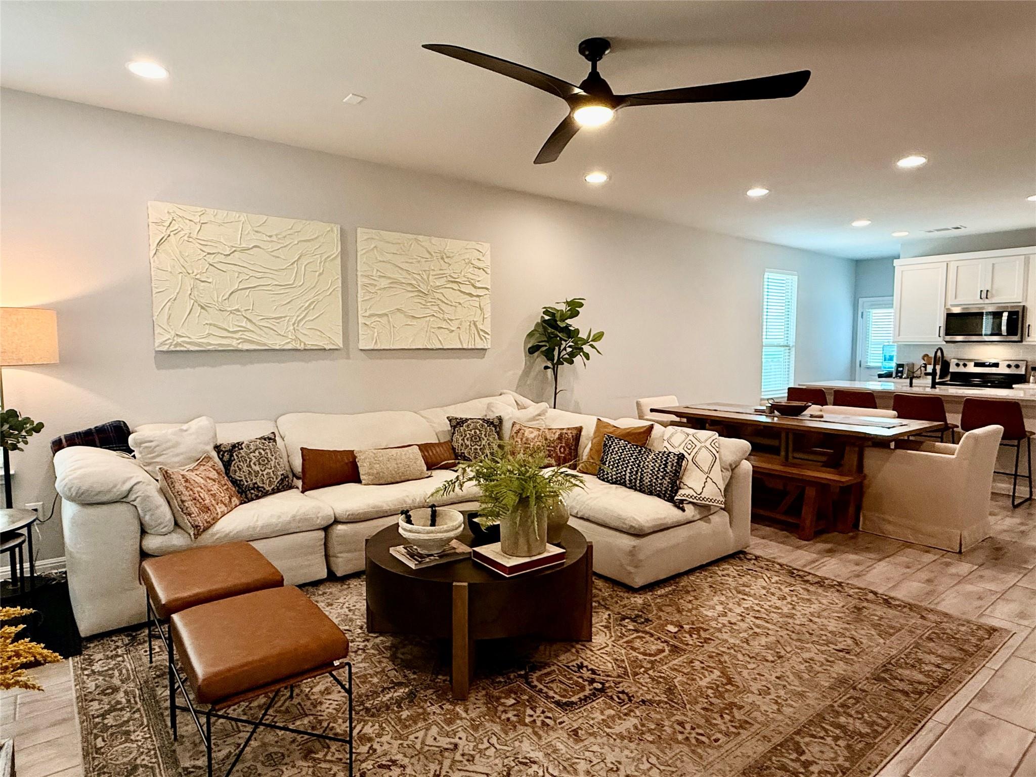 244 Wild Wind Trl, Jarrell, TX 76537